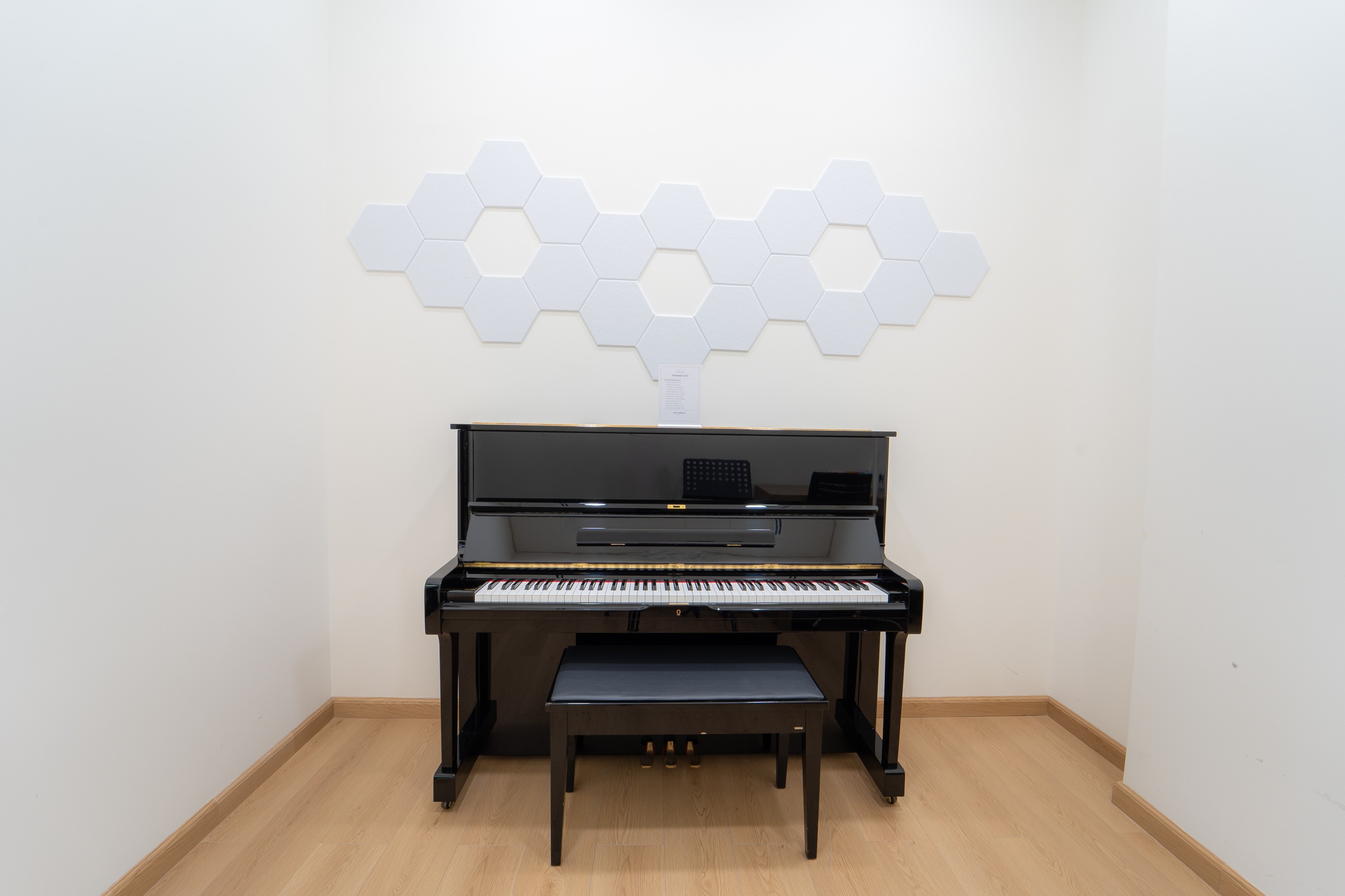 Fournotes Room C2
