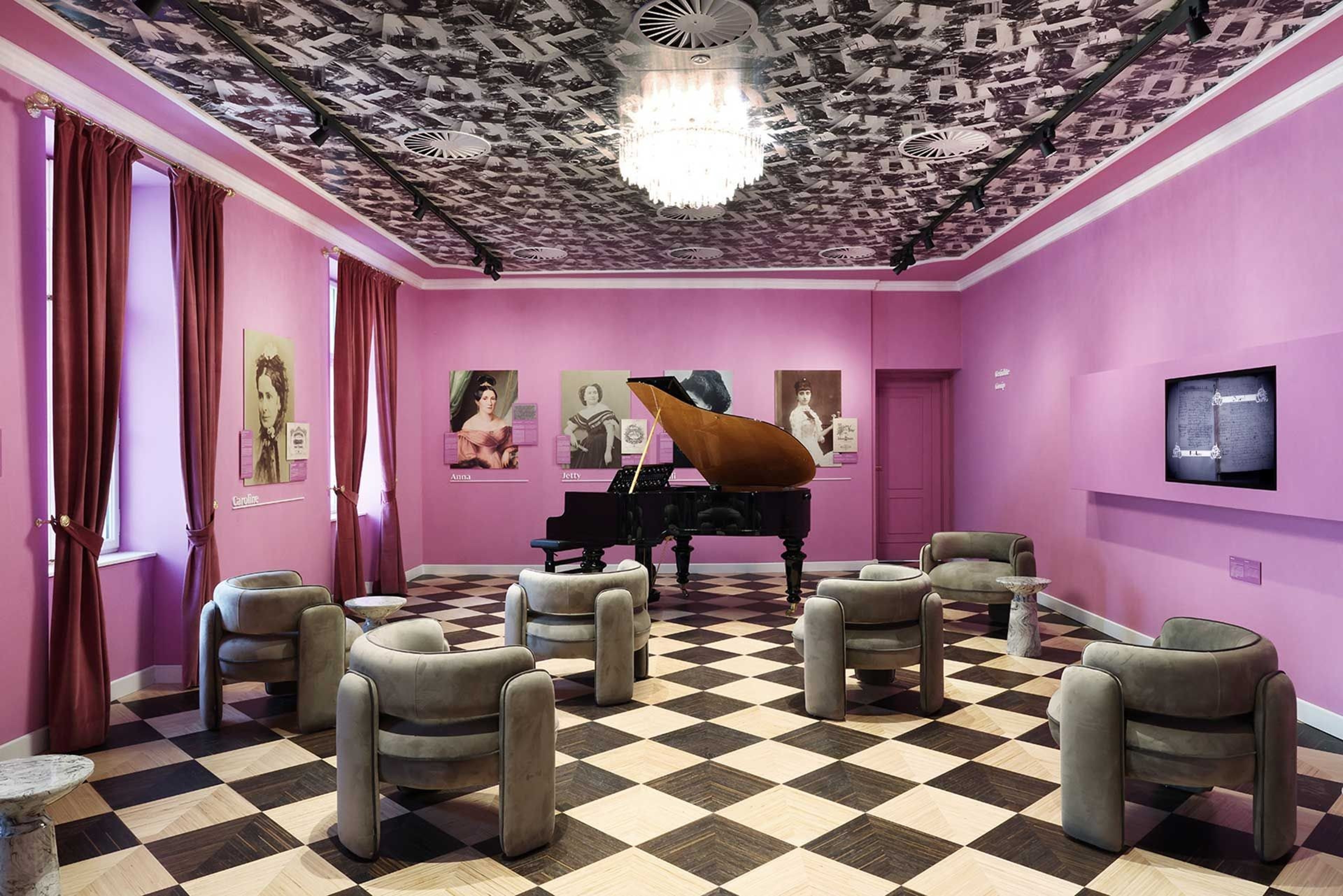 House of Strauss - Strauss Piano Room