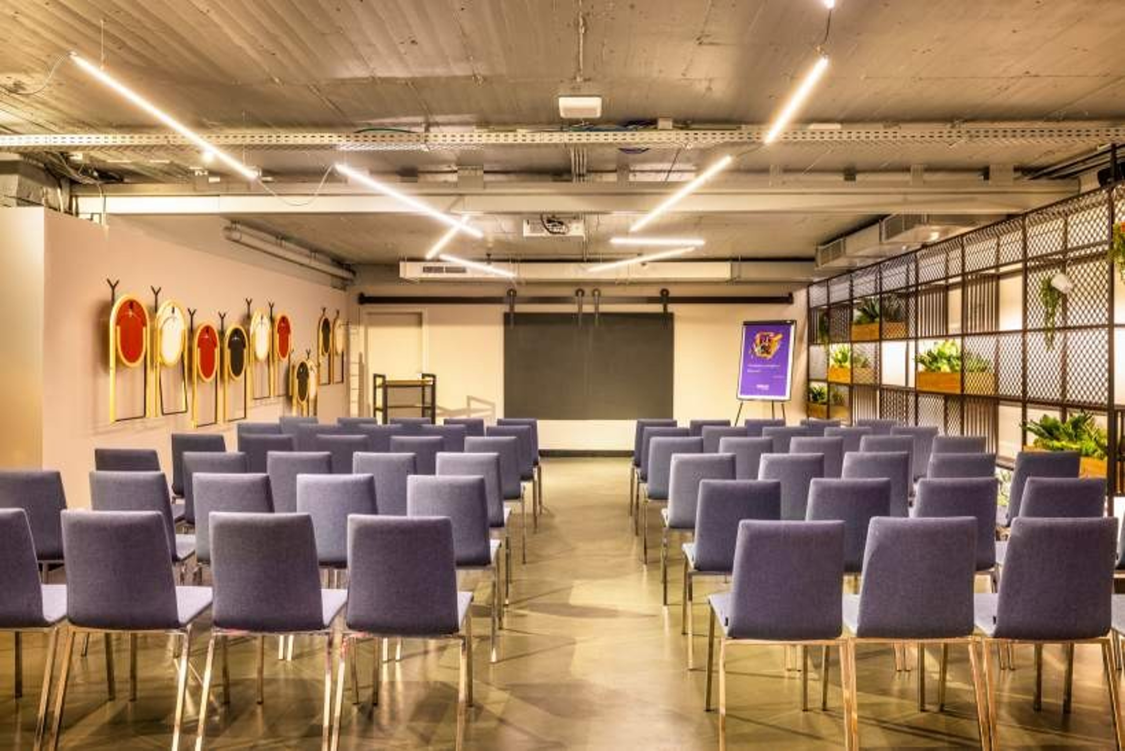 "In The Box" press room - nhow Brussels
