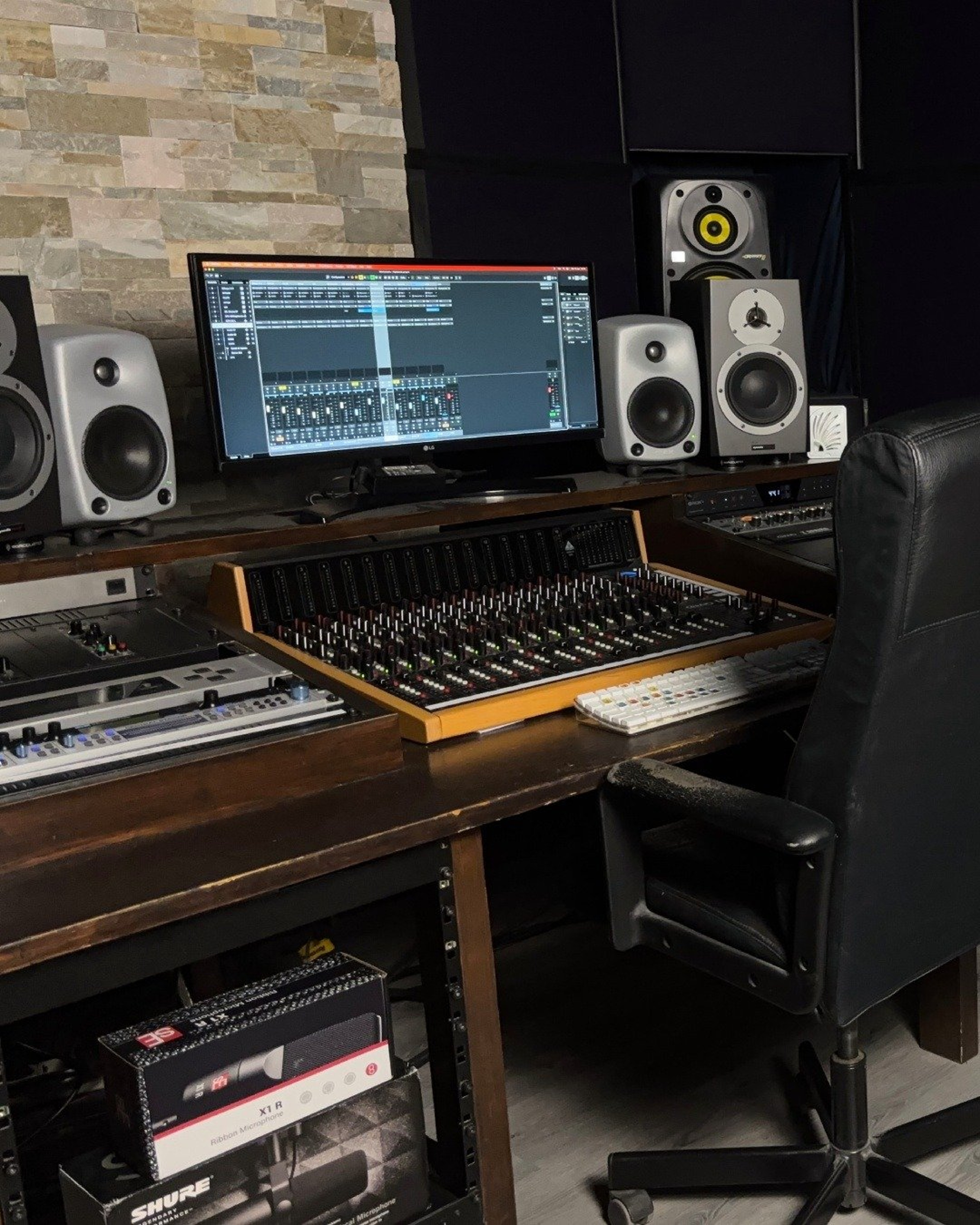 Studio di registrazione professionale, produzioni musicali, artist coaching
