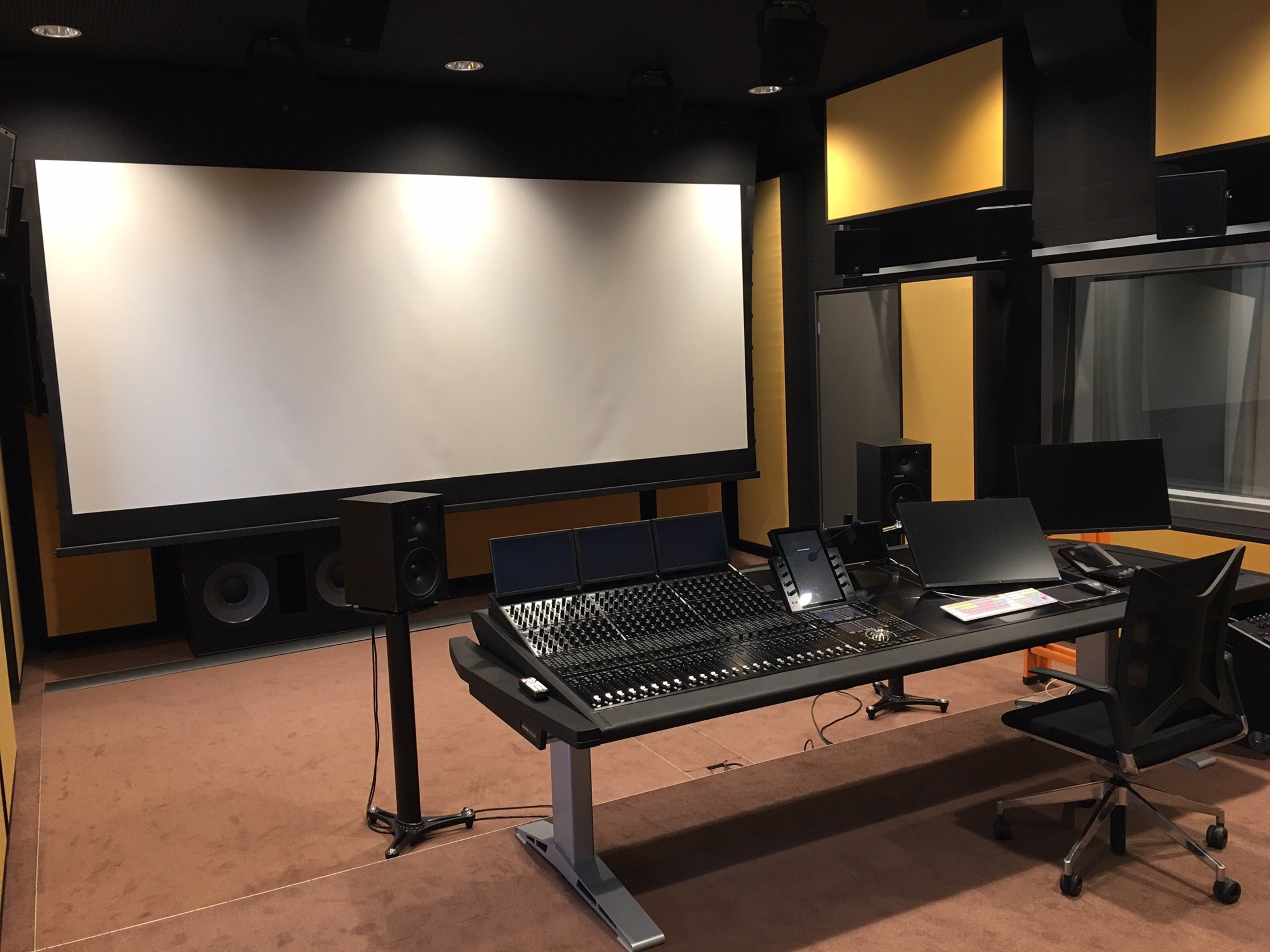 Dolby-Certified Atmos Cinema Mix Stage w/ Engineer — 写真3
