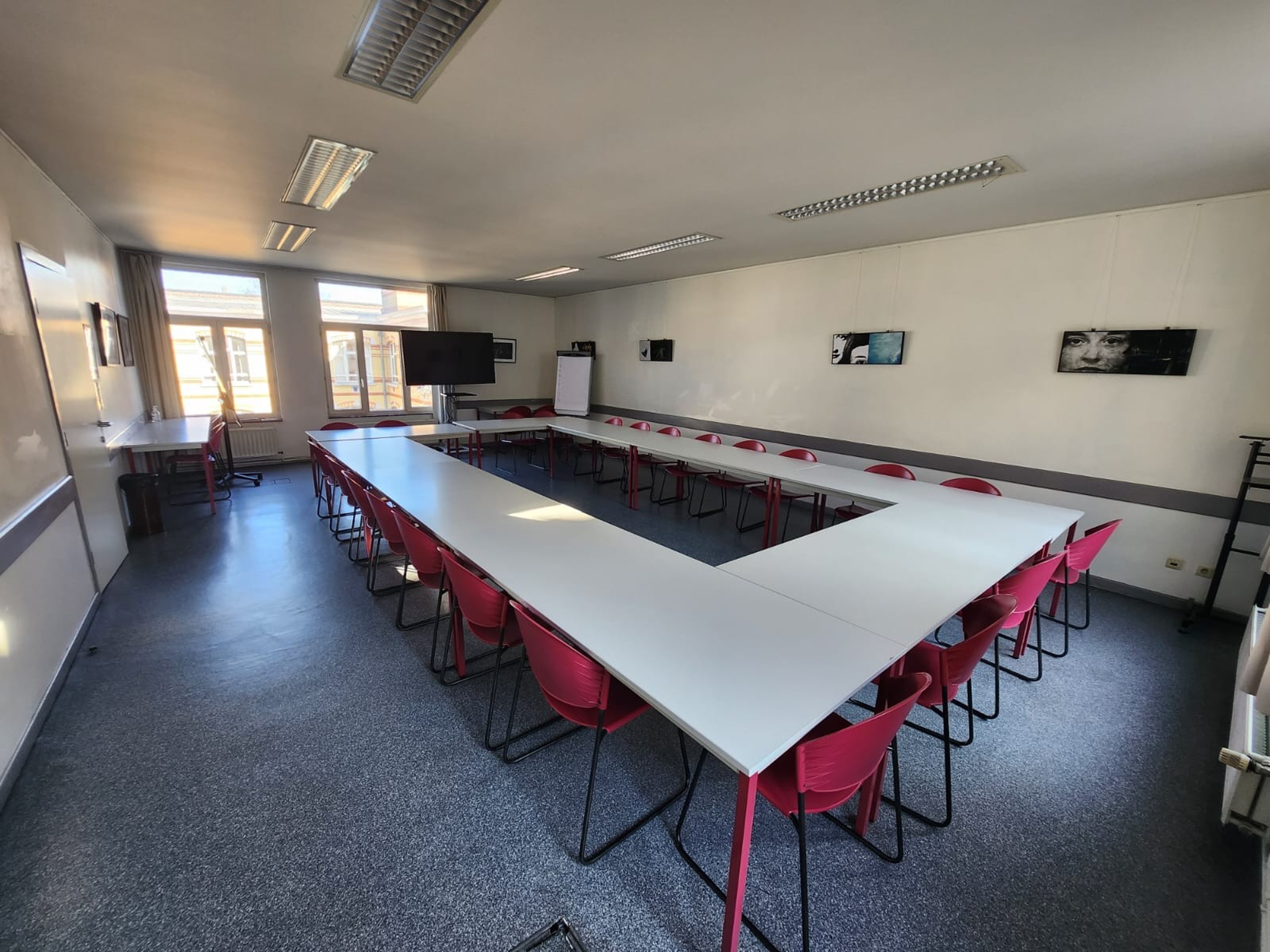 ROSA PARKS: Meeting Room