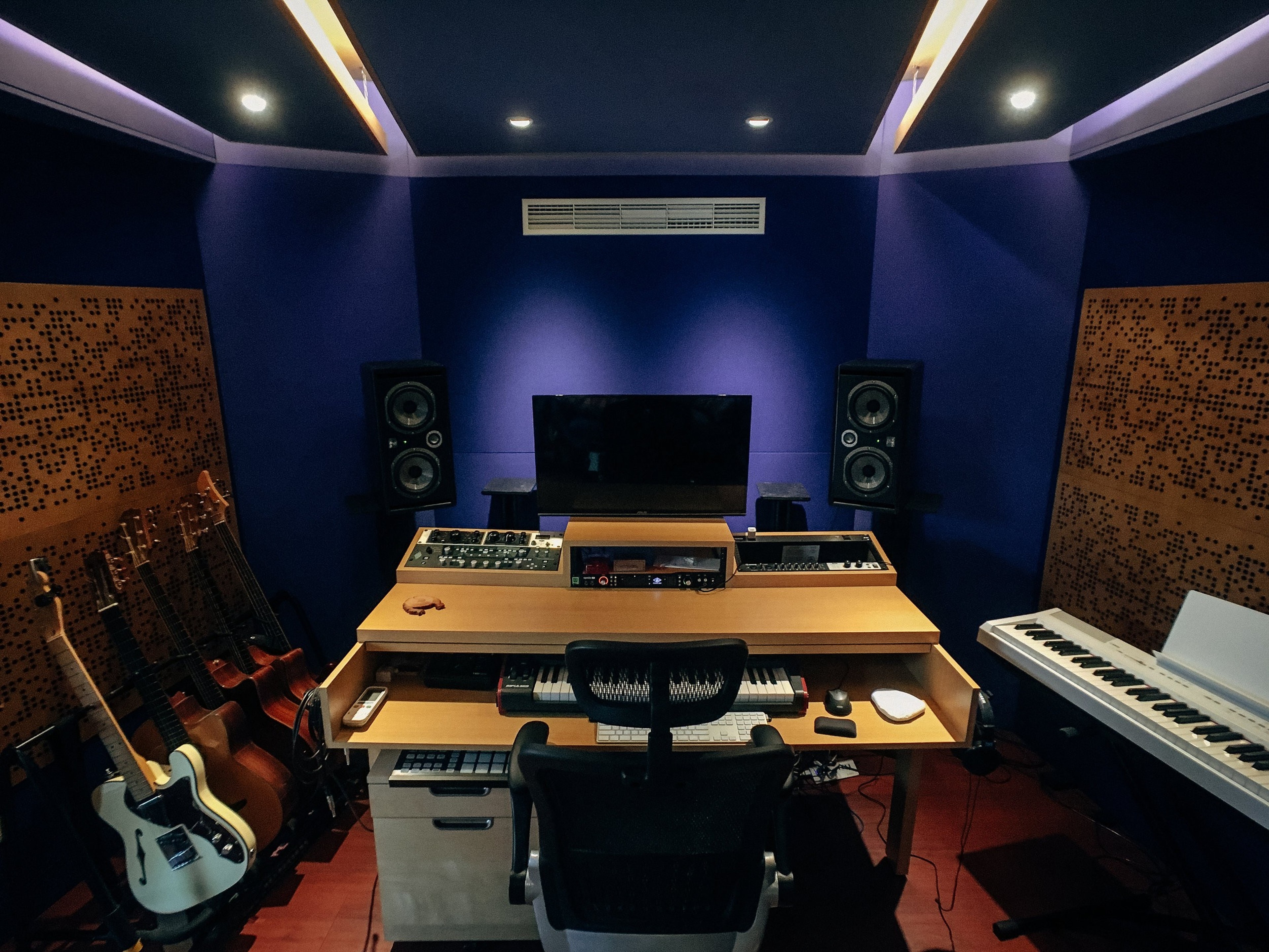 Professional Rooftop Recording Studio in Taipei — photo 2