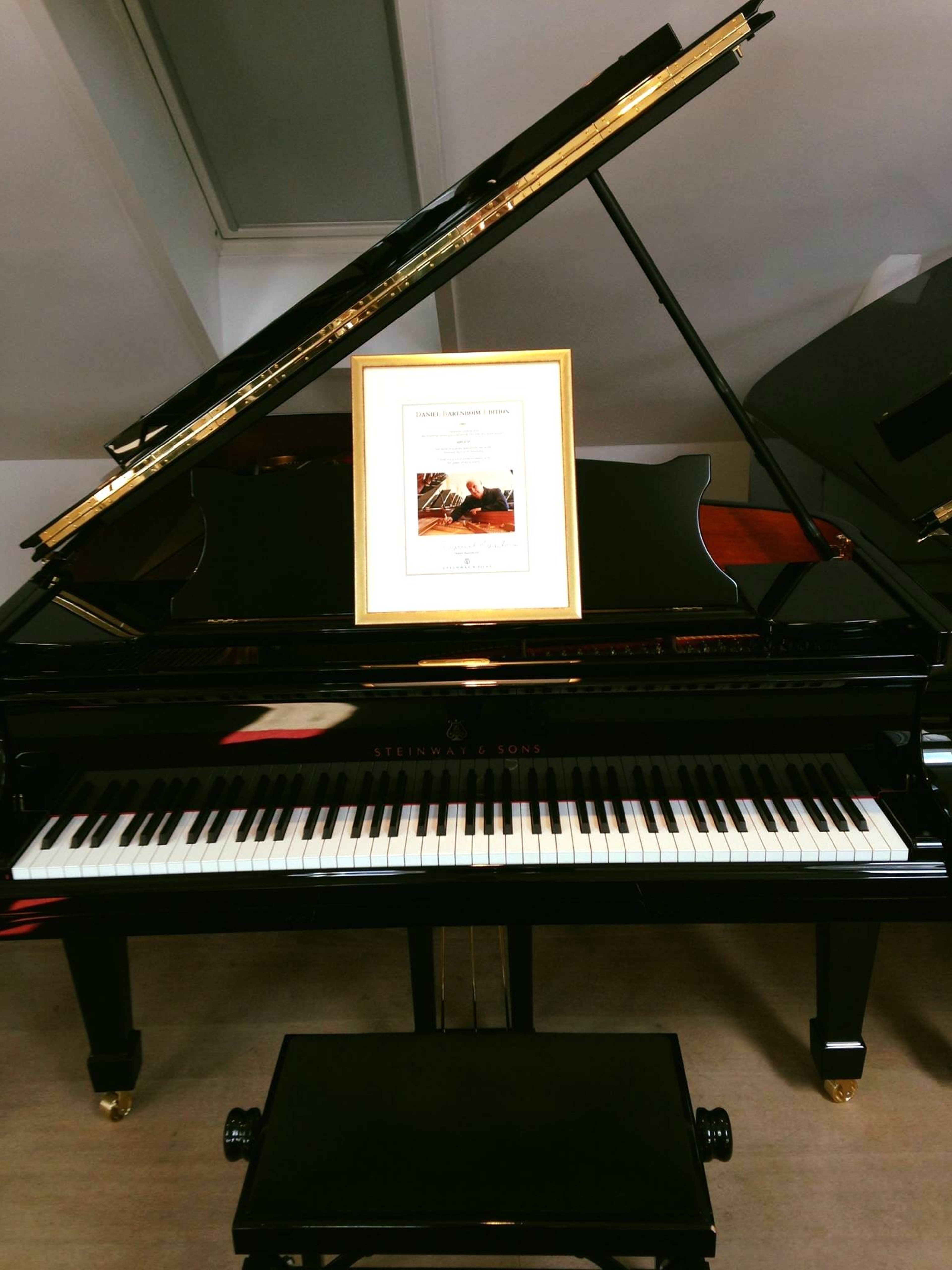 Studio close to Malmö C with a Steinway B