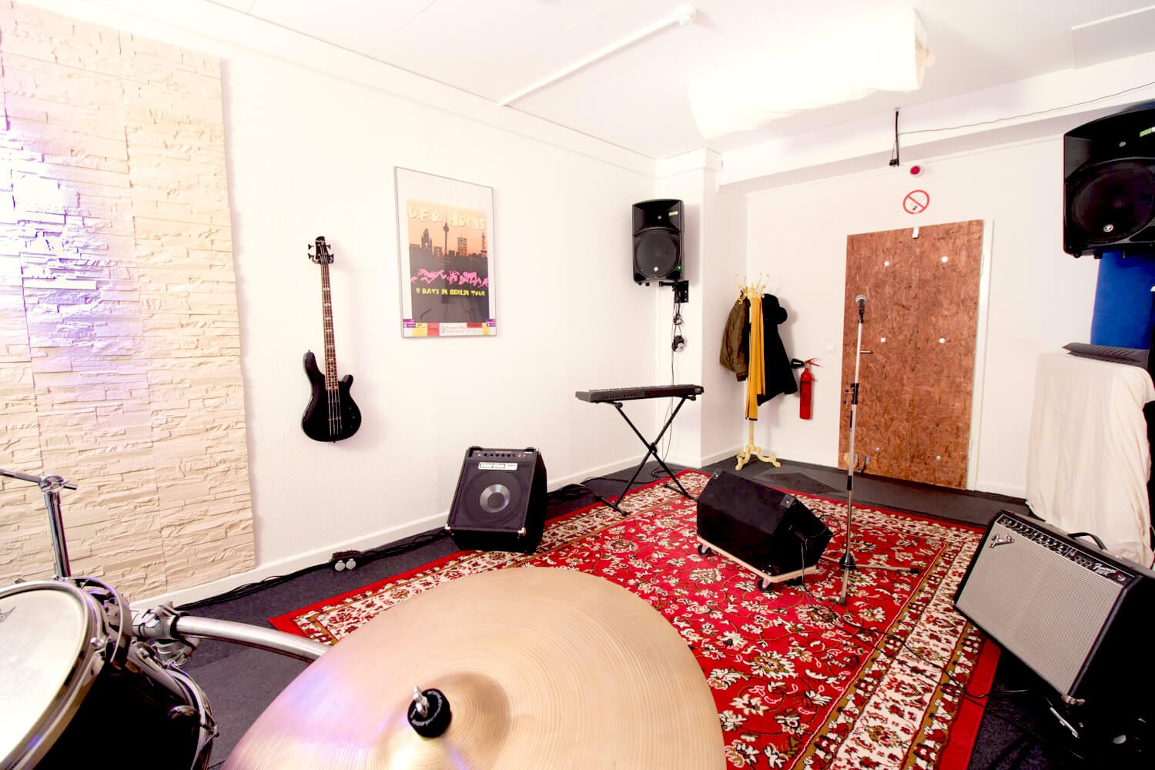 Music-room rehearsal space — photo 2