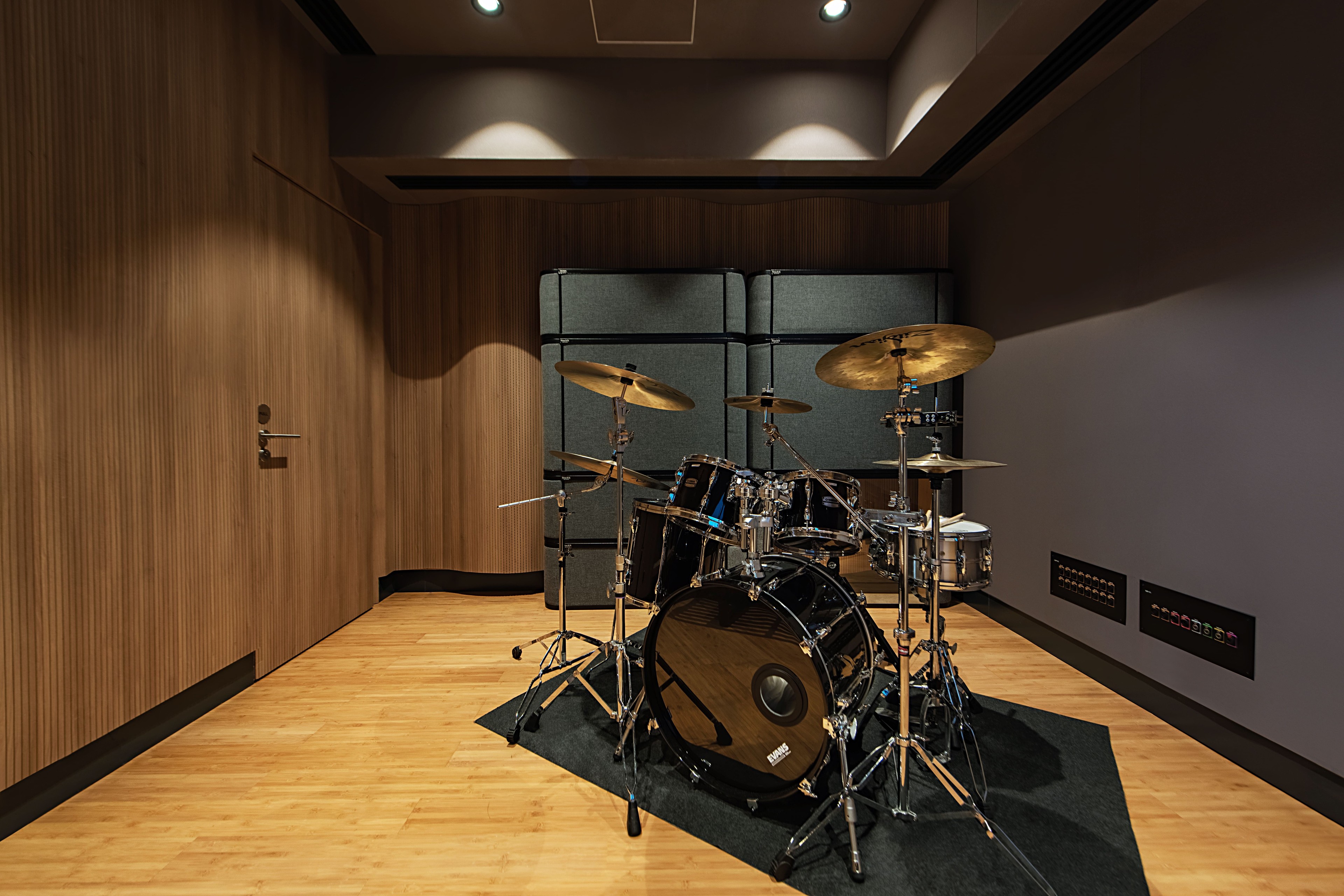 Firdaus Studio | Dolby Atmos Certified – Music Production, Recording & Scoring, Premieres & Screenings, Live Performance, Events & Filming — photo 3