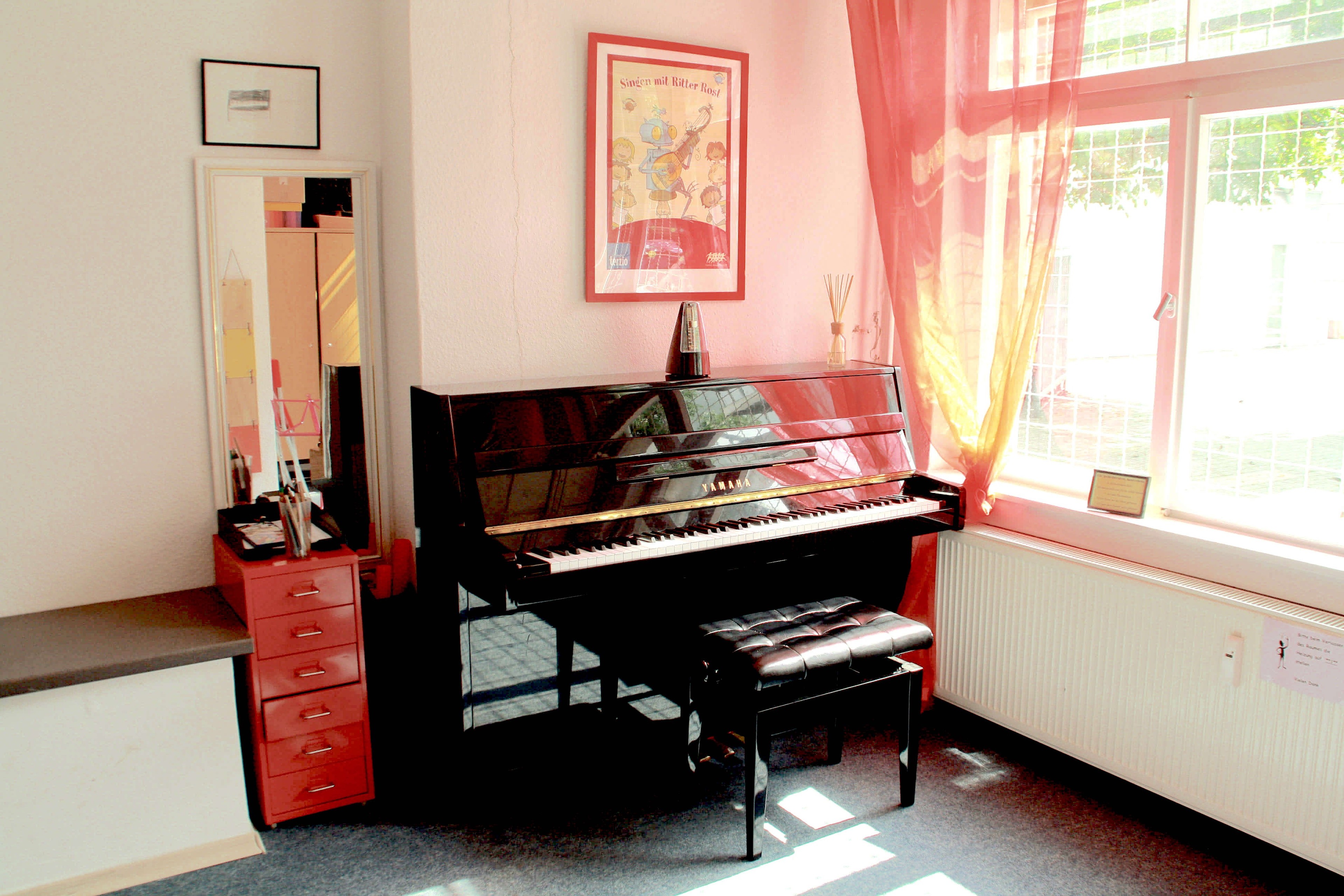 Piano Studio with 2 Pianos — photo 2