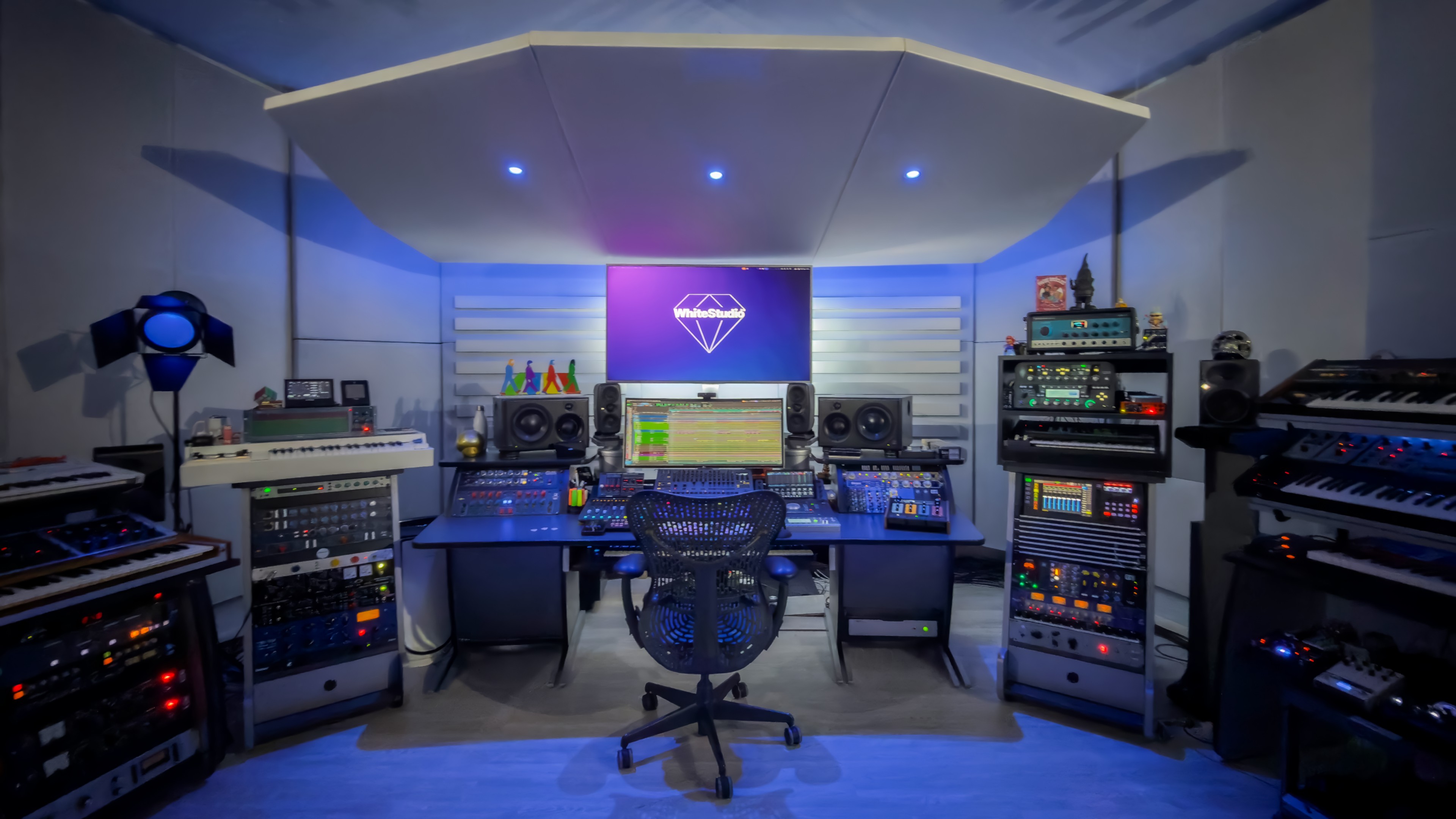 WhiteStudio 2.0