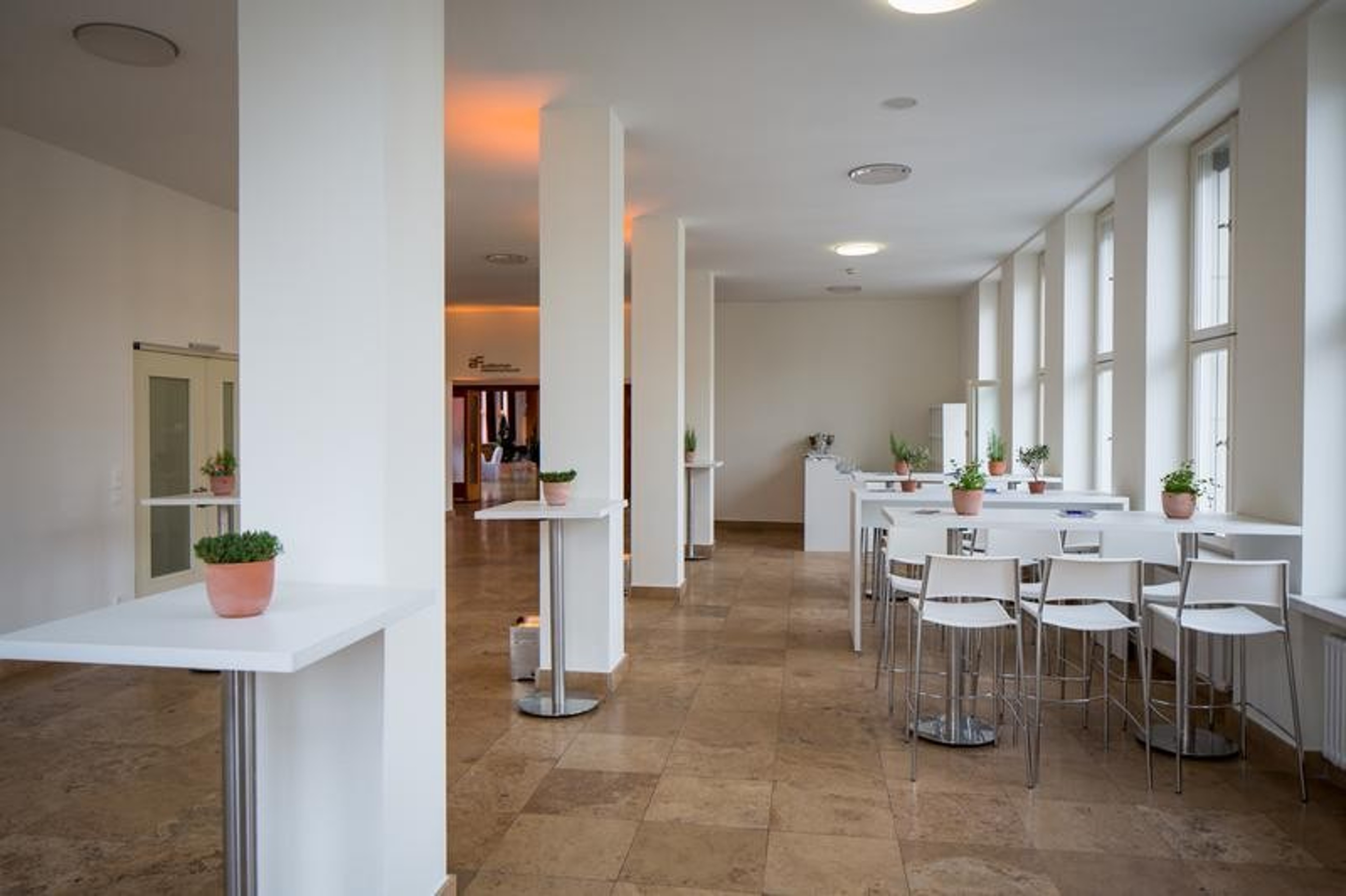 AUDIF Auditorium Friedrichstrasse - FOYER — foto 3