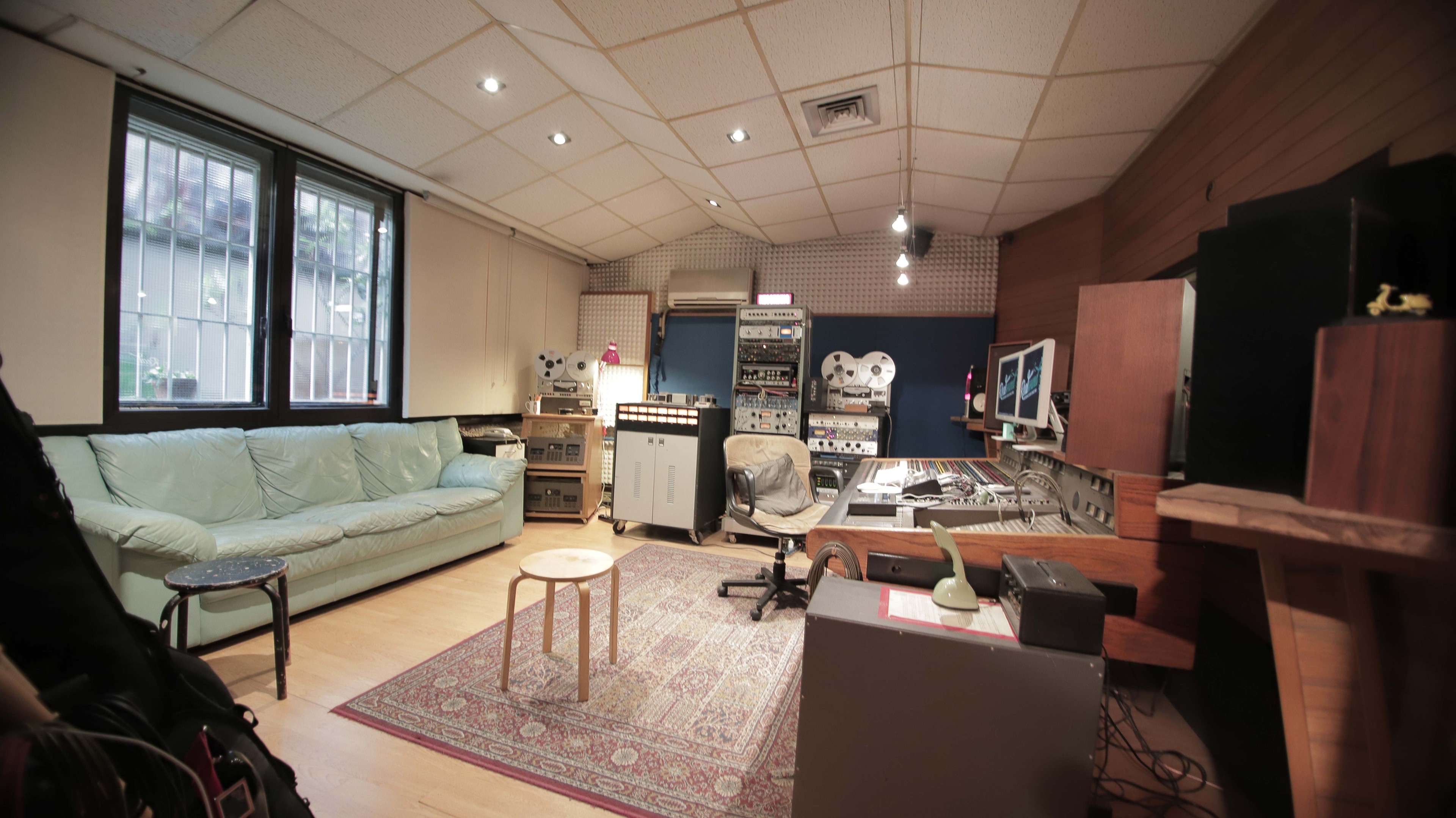 Control room — 写真5