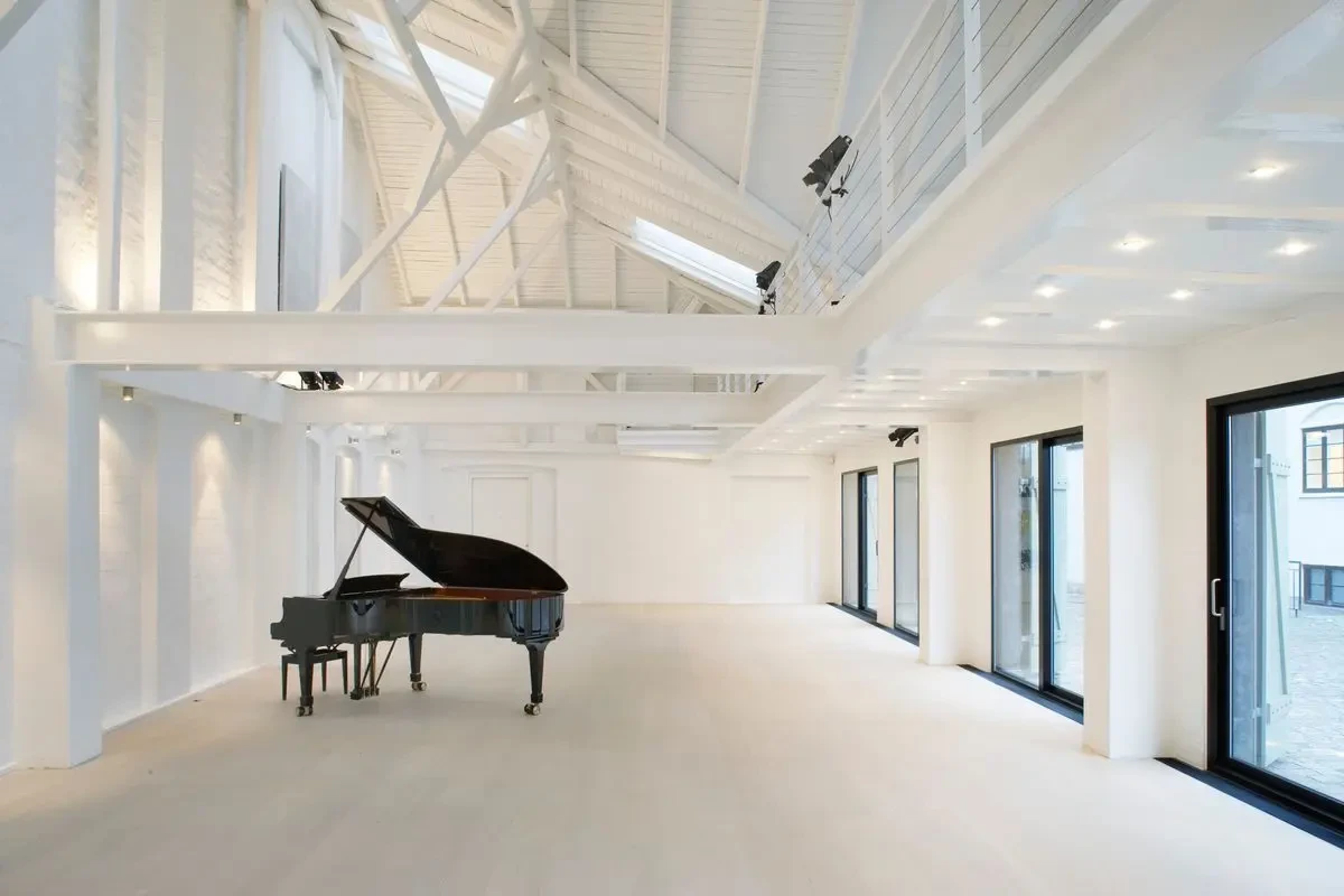 Concert Hall Mogens