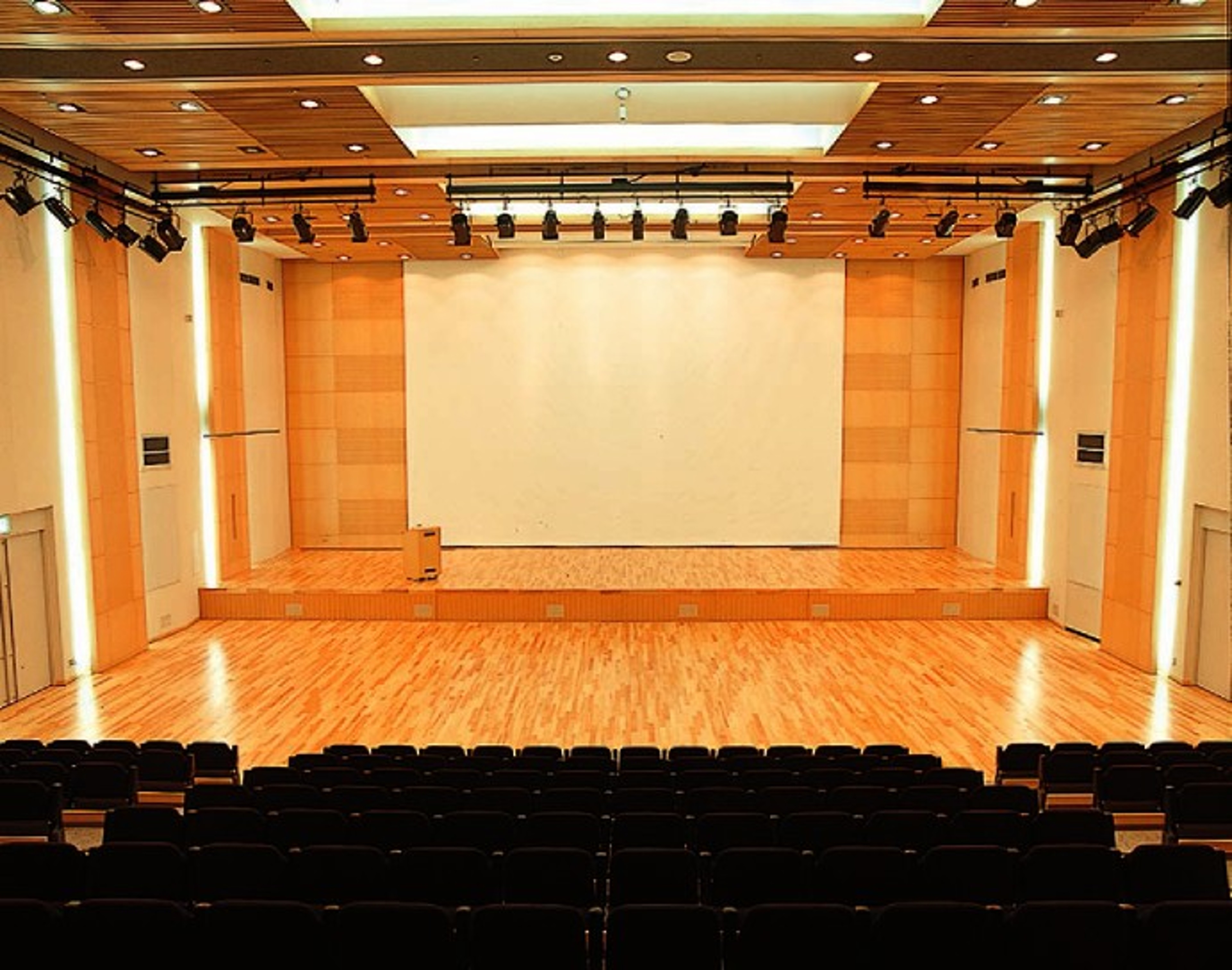 Multi Purpose Hall with Unlimited Creativity — 写真3