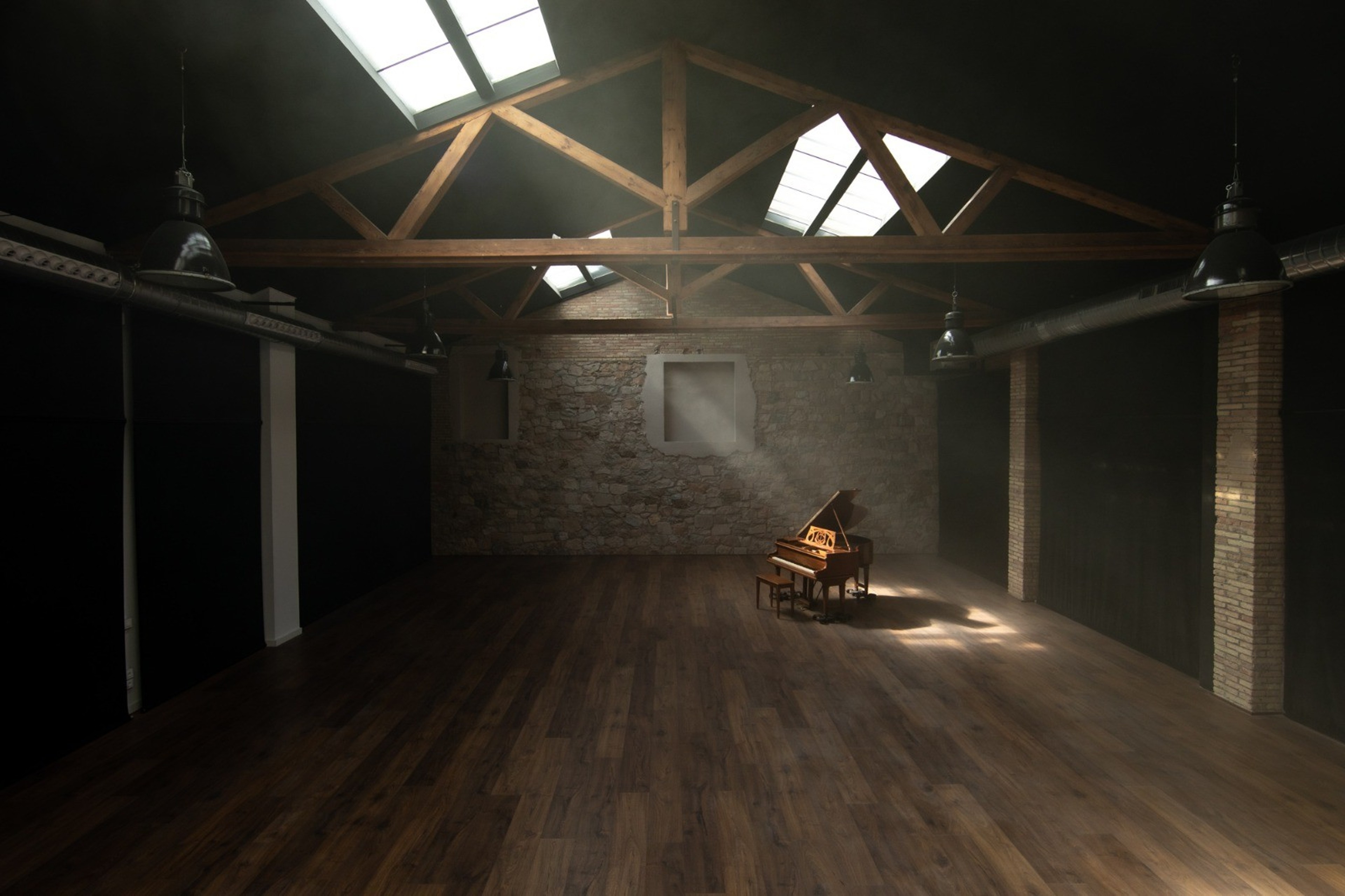 Sala Grande + Sala Reuniones - La Fàbrica Lliure