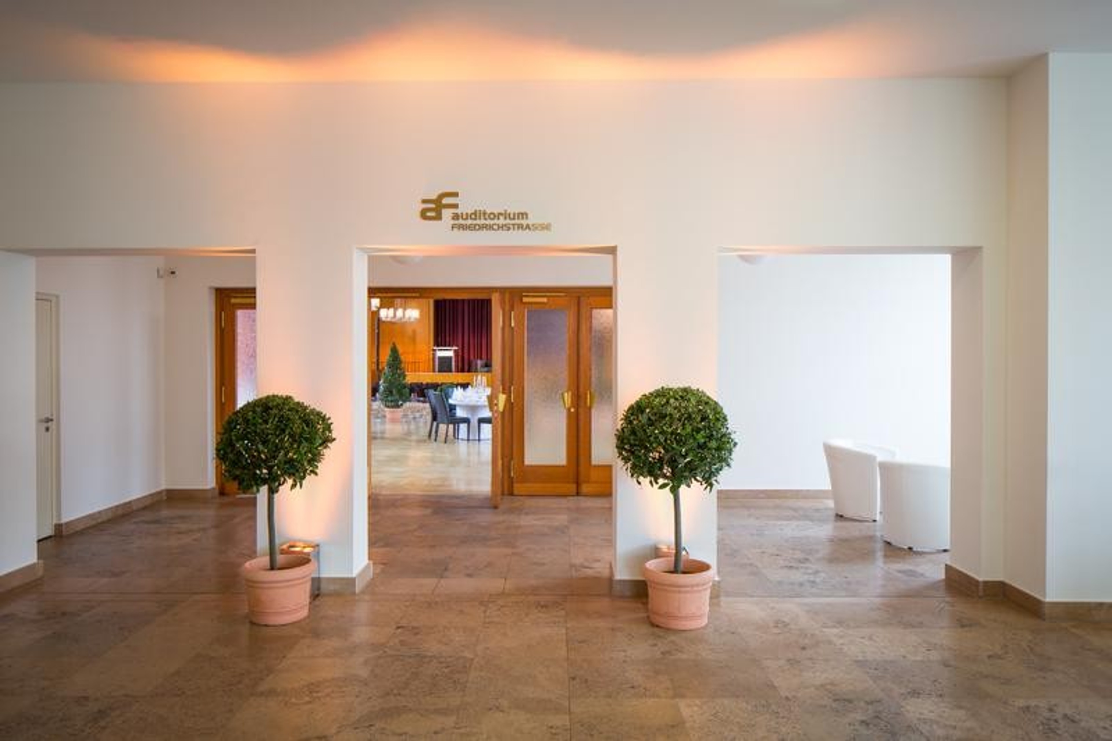 AUDIF Auditorium Friedrichstrasse - FOYER — foto 4