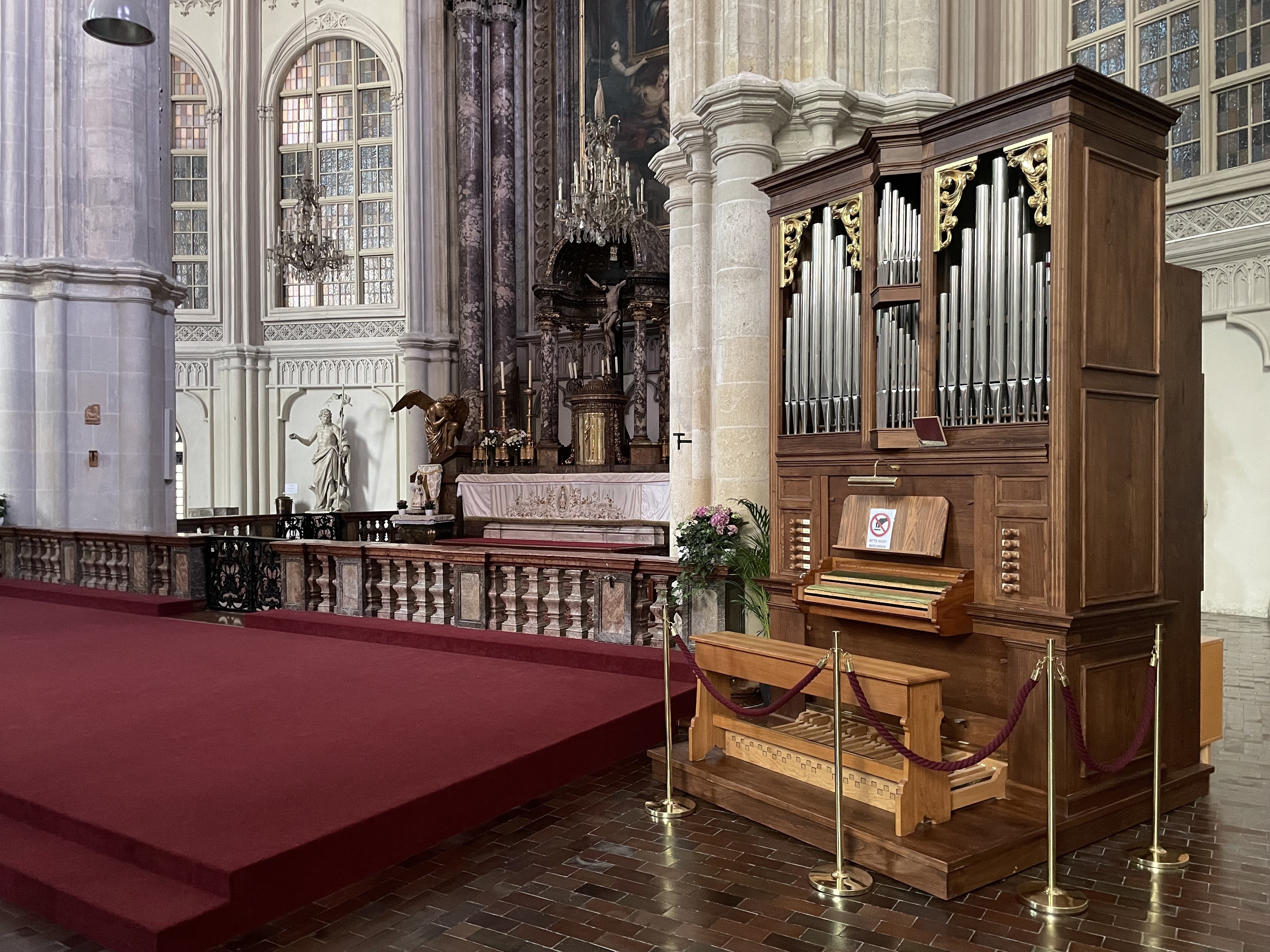 Minoritenkirche - Space A — photo 4