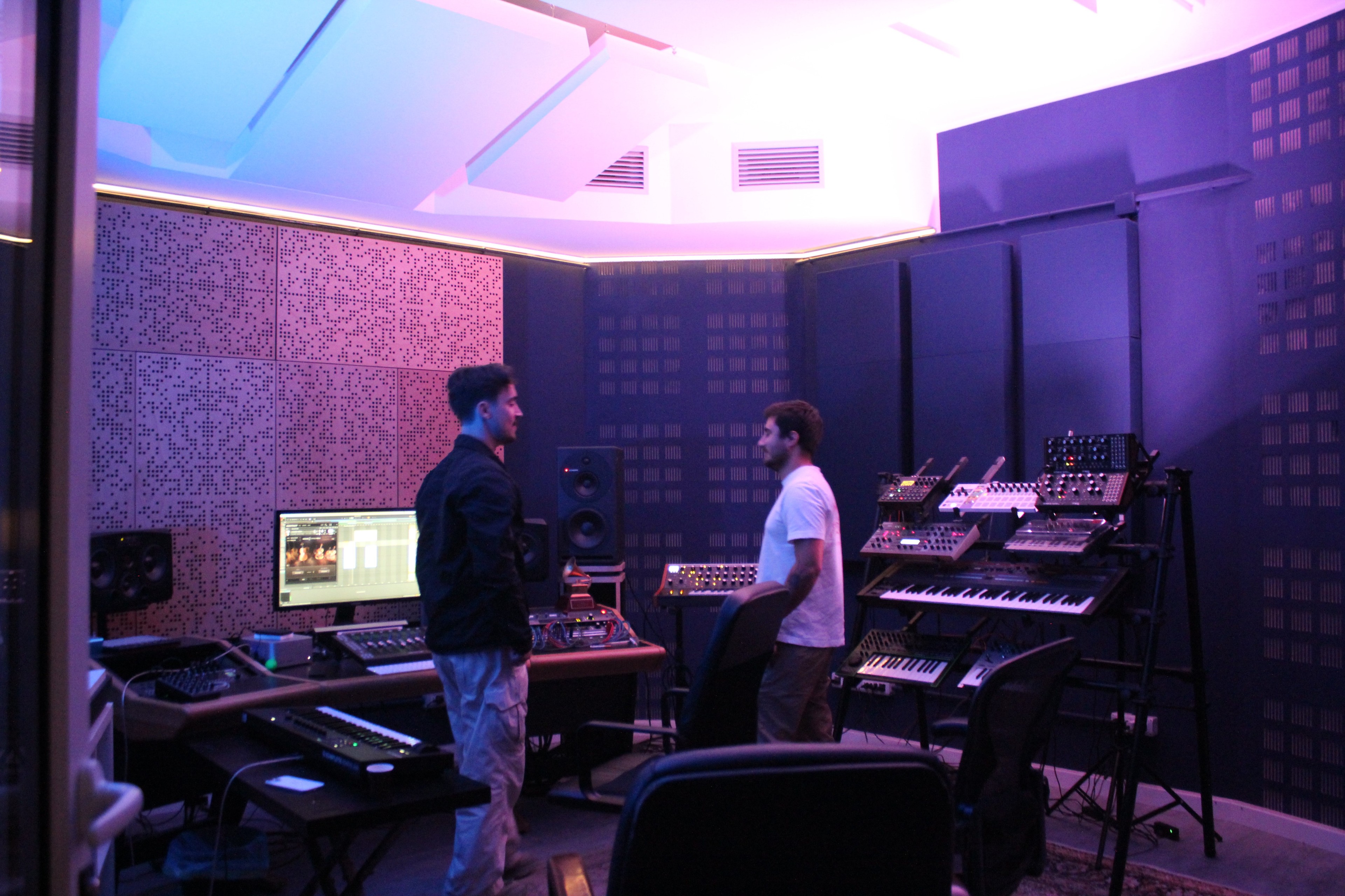 More Music Lab – Studio di registrazione, produzione musicale e hub creativo
