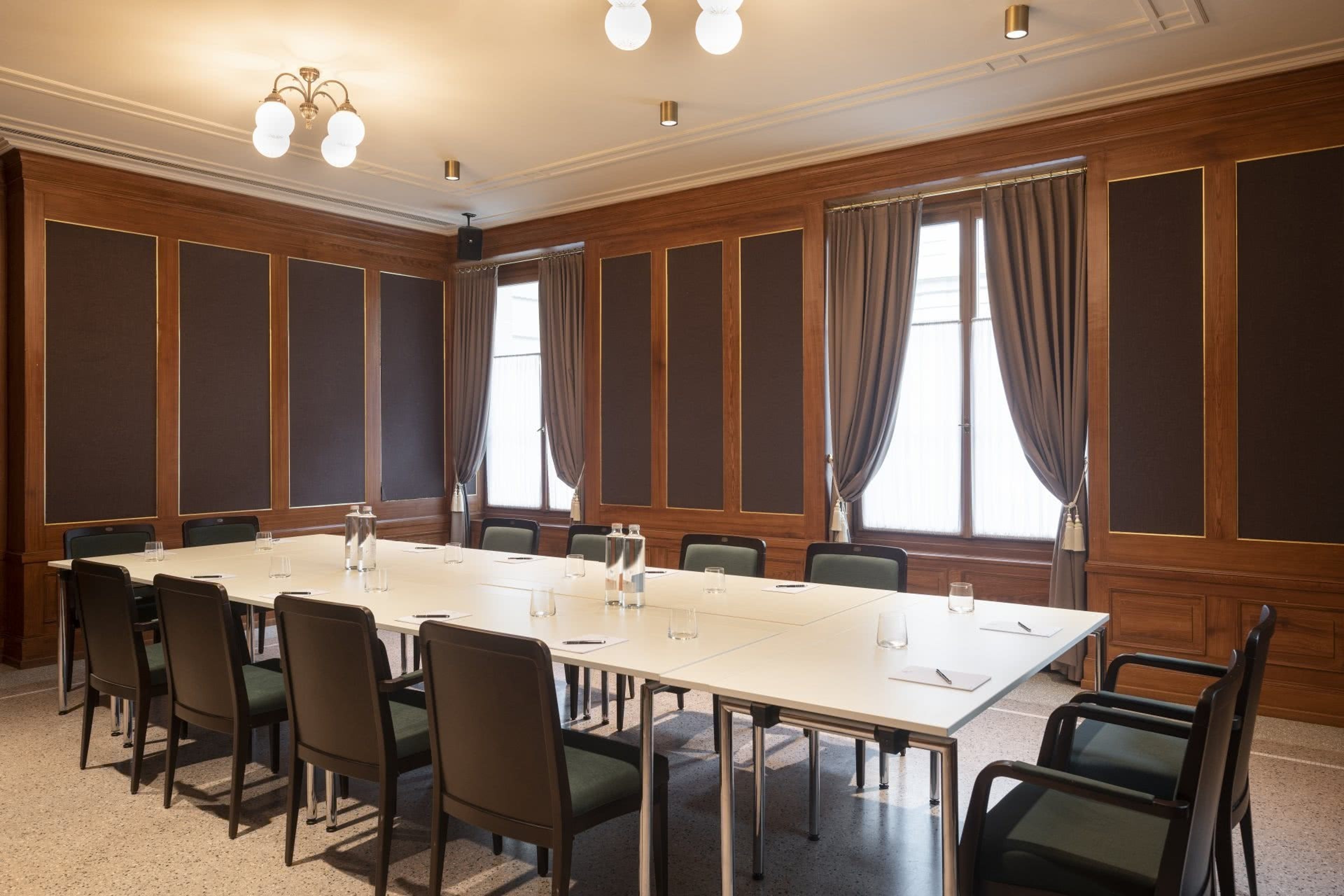 SALON BERNOIS I & II @Casino Bern — 写真4