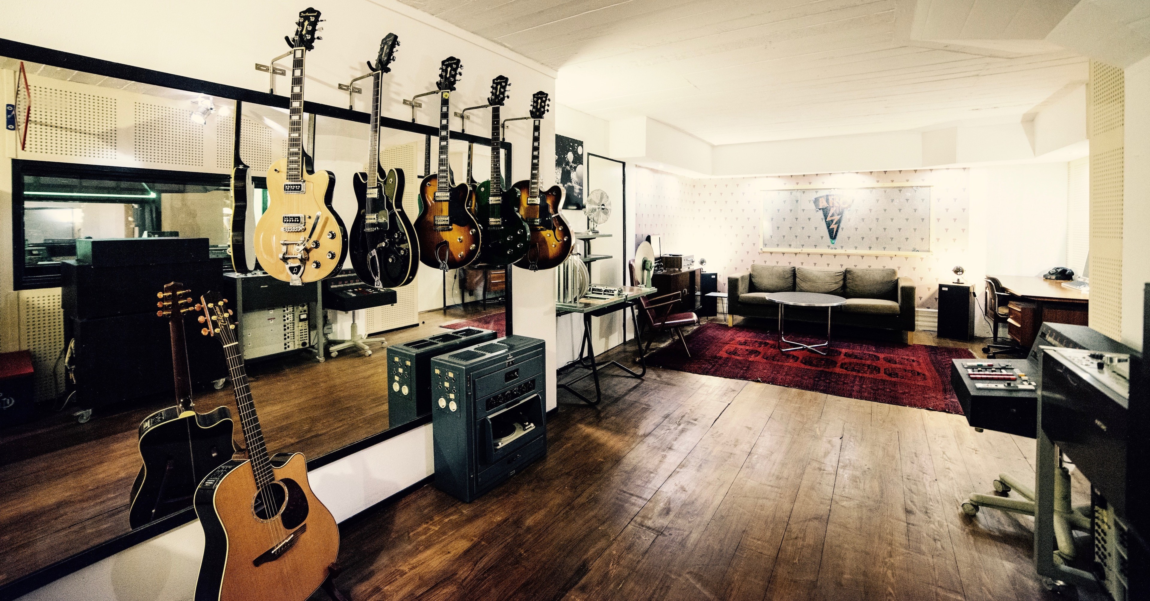 Amsterdam Recording Company (Recording, Mixing & Mastering Studio)