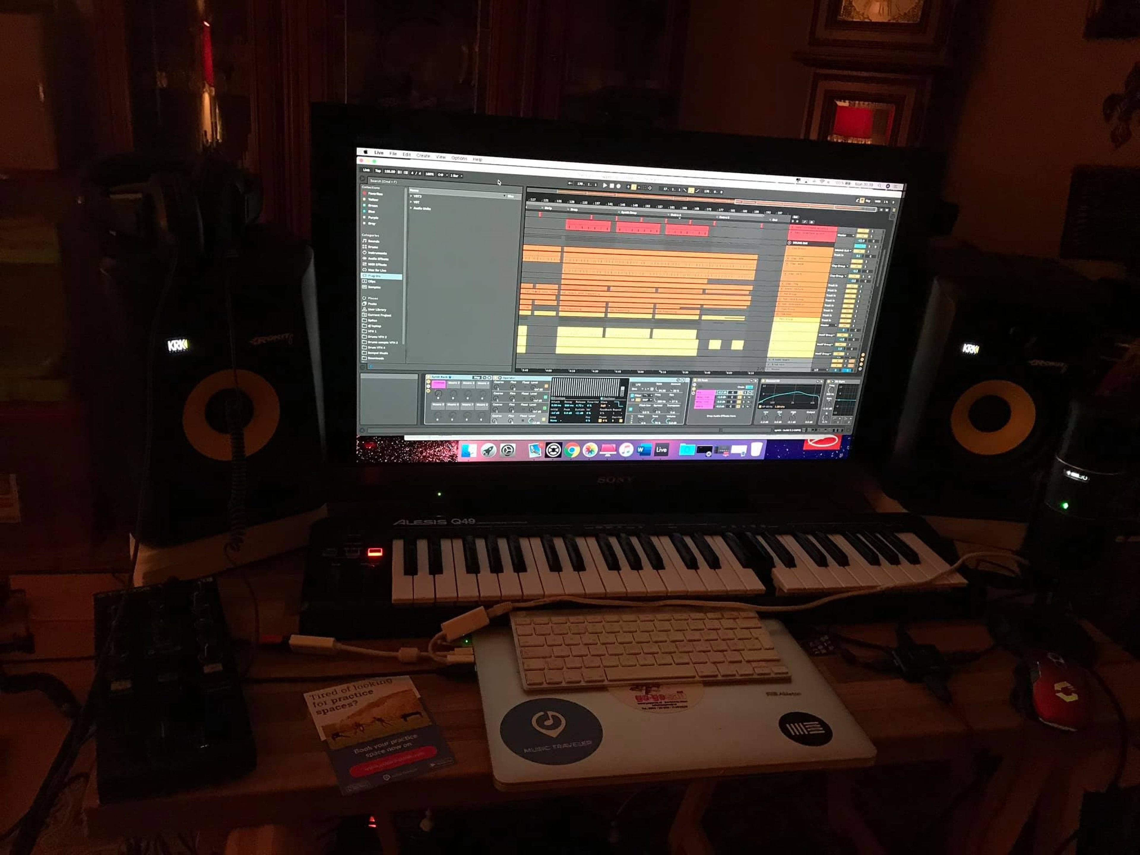 Recording & Mixing Studio