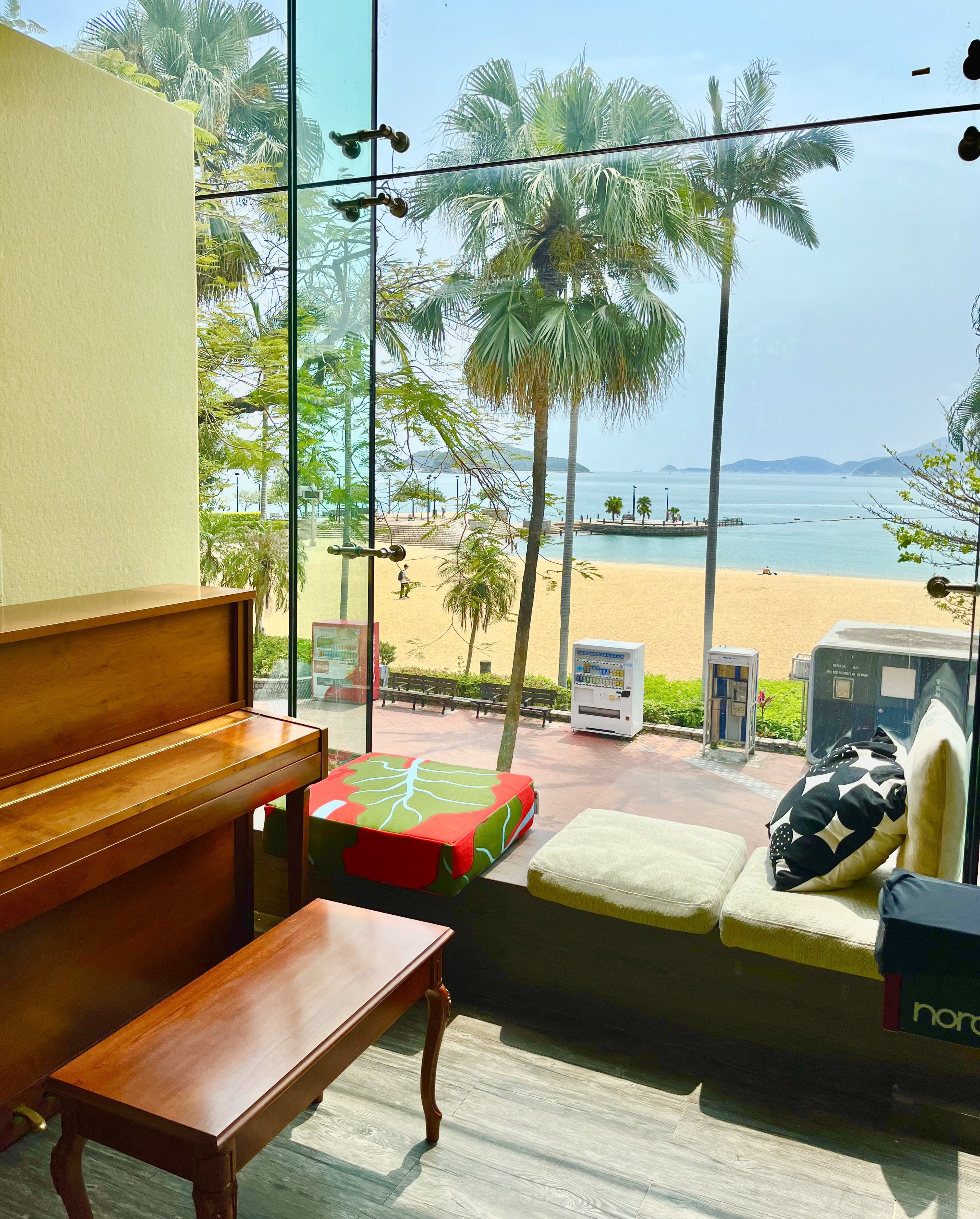 Recording or rehearsal studio facing the beach, HK — photo 2