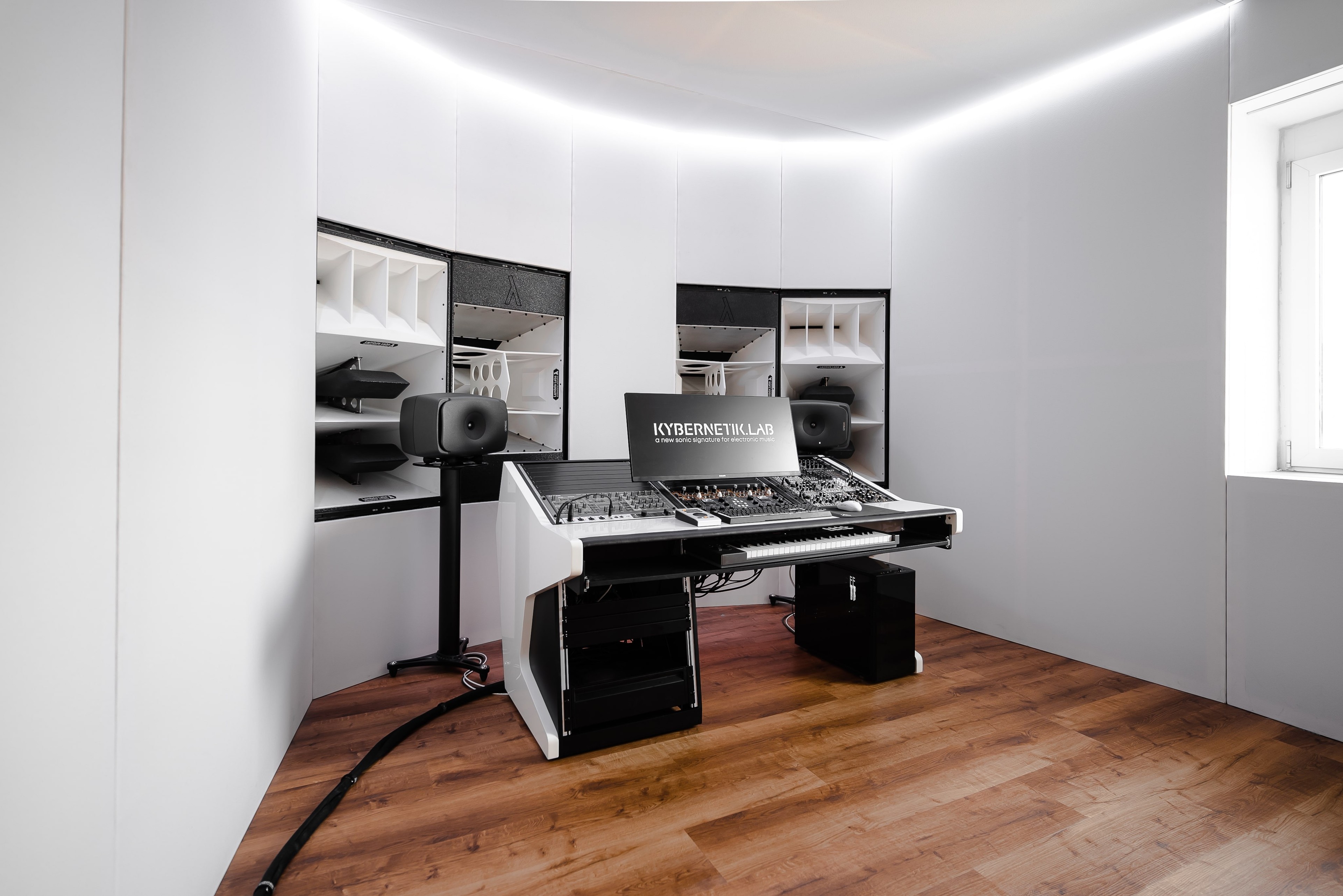 Basel QX3 Studio — Mixing & Mastering with Joel
