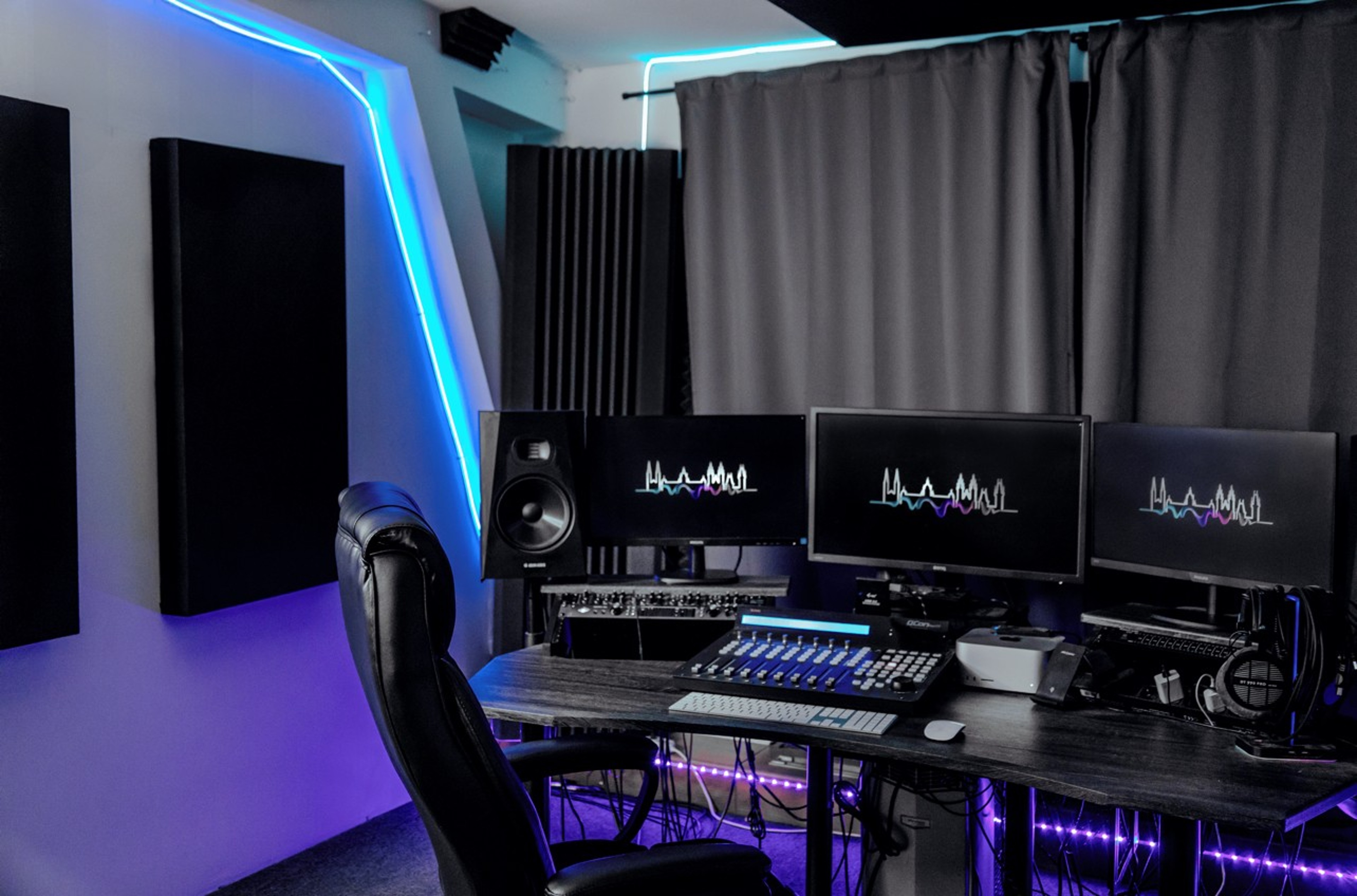 Recording and production studio with chill zone — photo 3