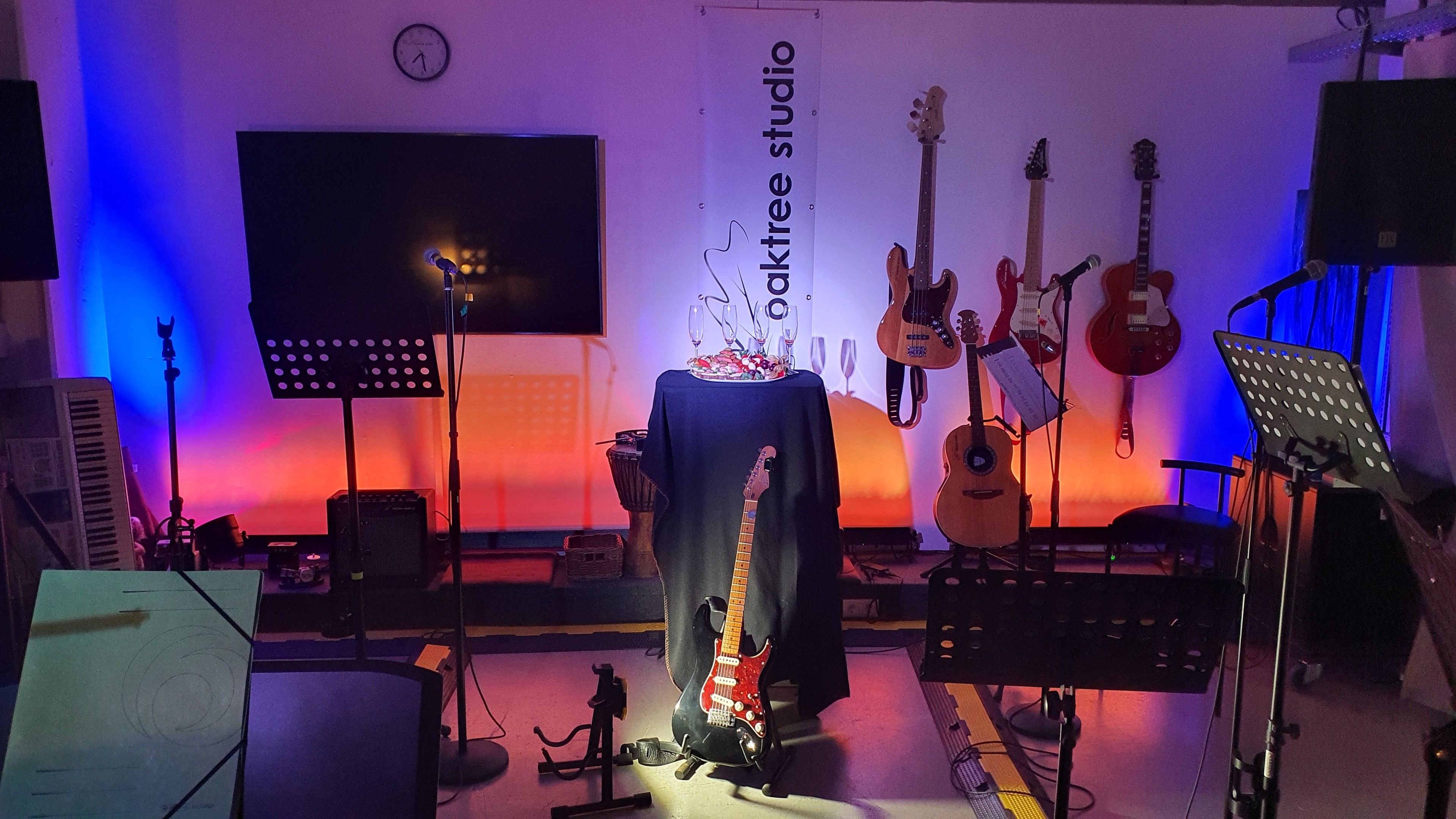 Oaktree Studios: Aufnehmen, Proben, Kreatives