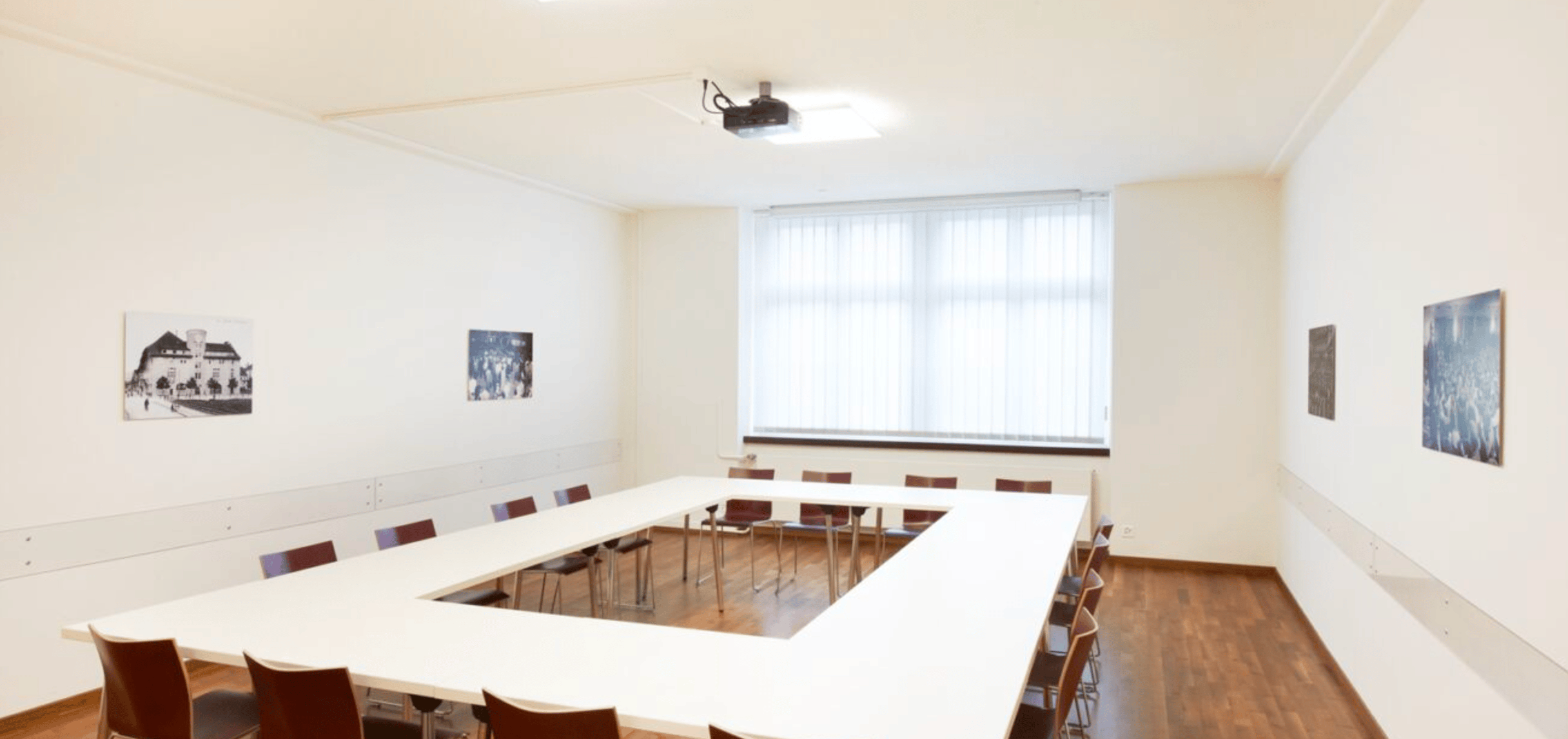 SITZUNGS ZIMMER 20 - Volkshaus Zurich — photo 2