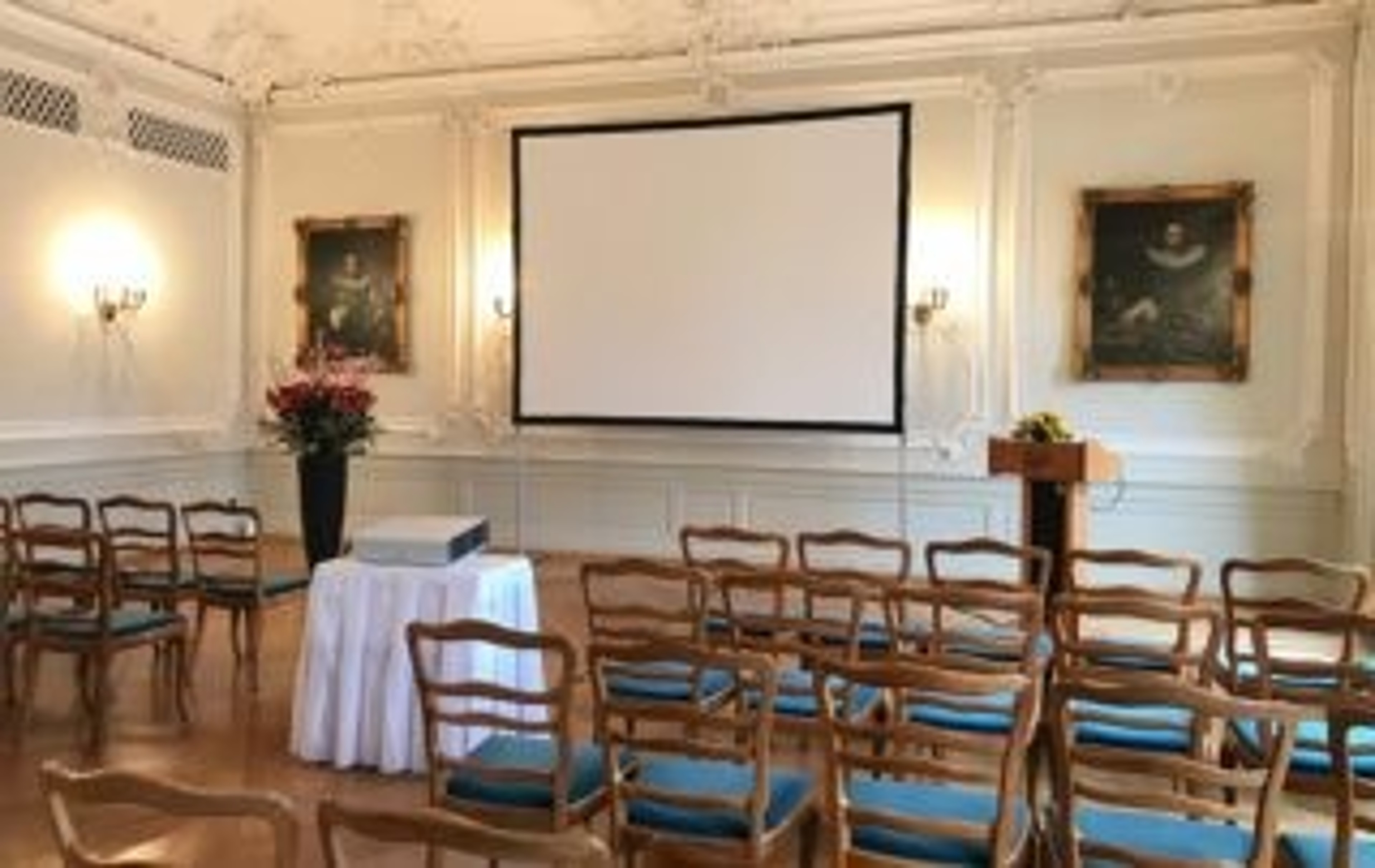 Guild Hall for concerts and banquets — photo 2