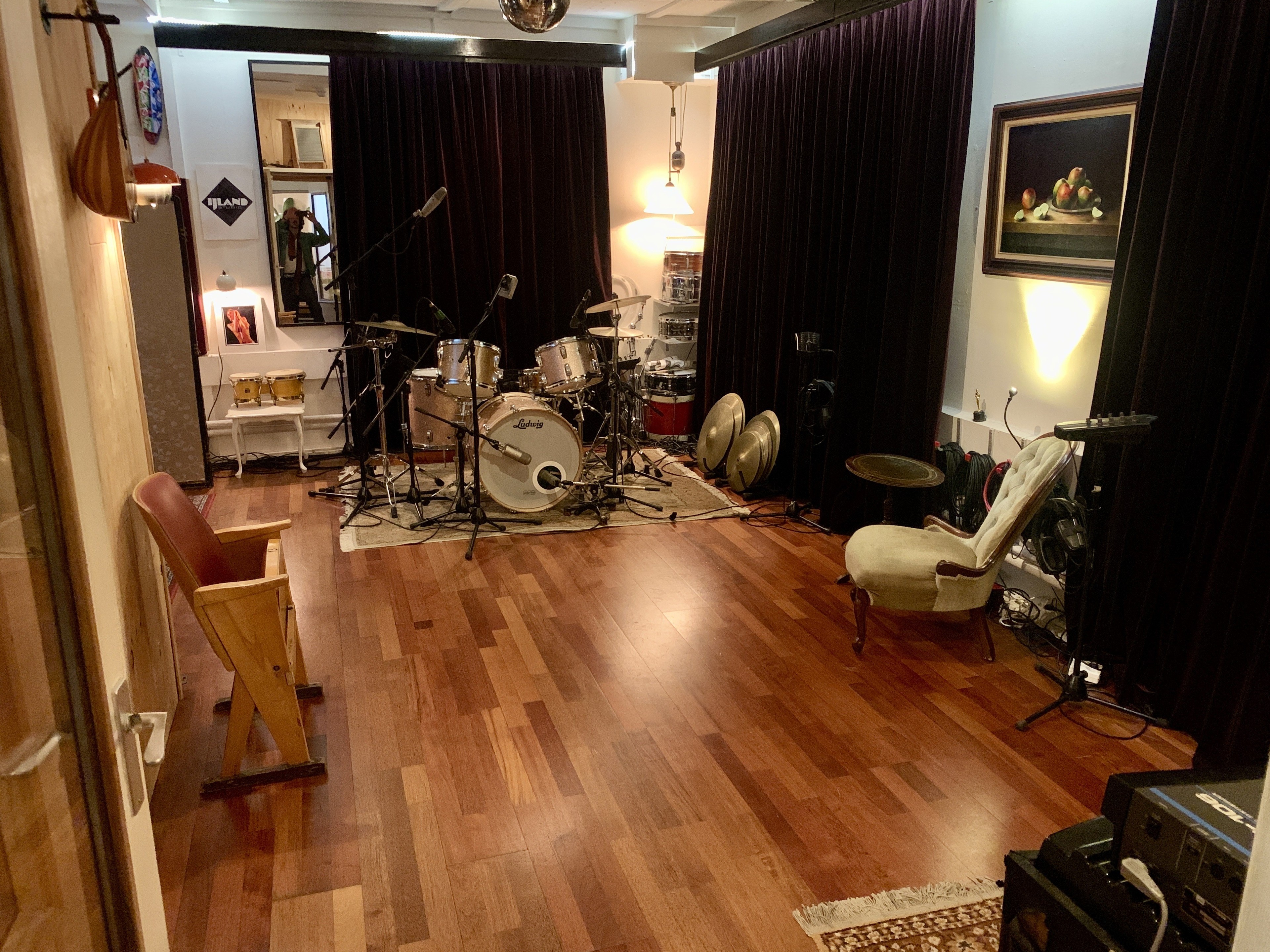 Legendary music studios with amazing atmosphere — photo 5