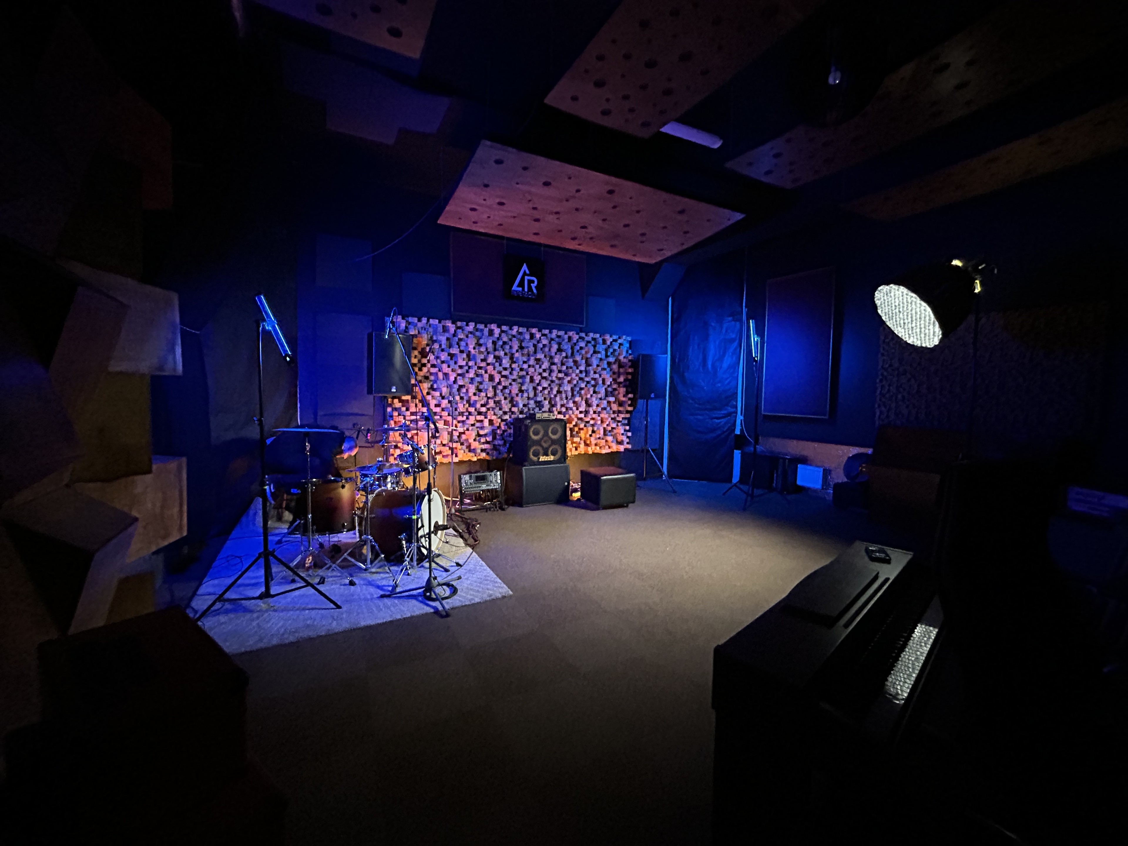 Fully equipped rehearsal studio - Studio C Repetas