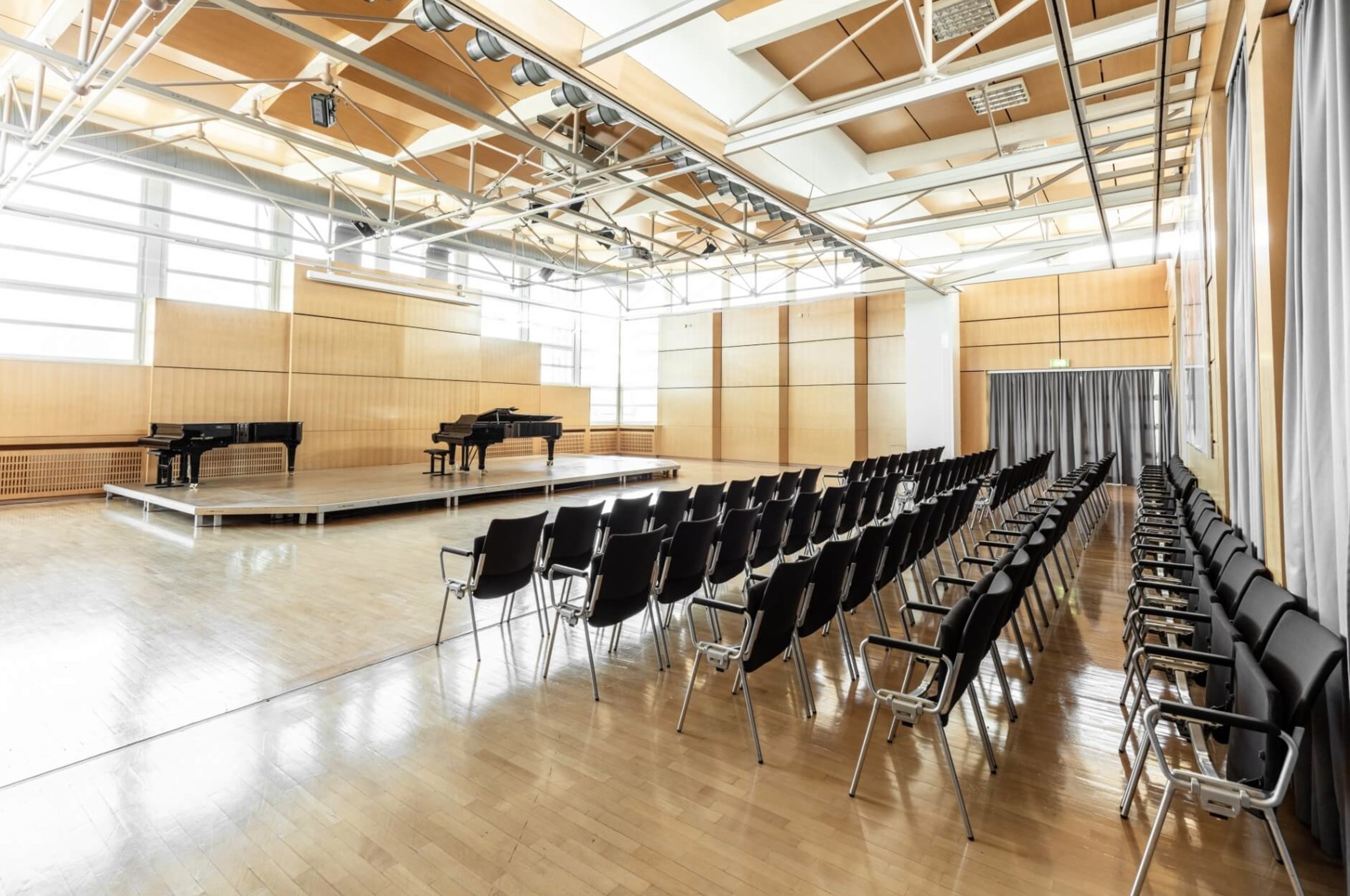 Klagenfurt New Hall — photo 2