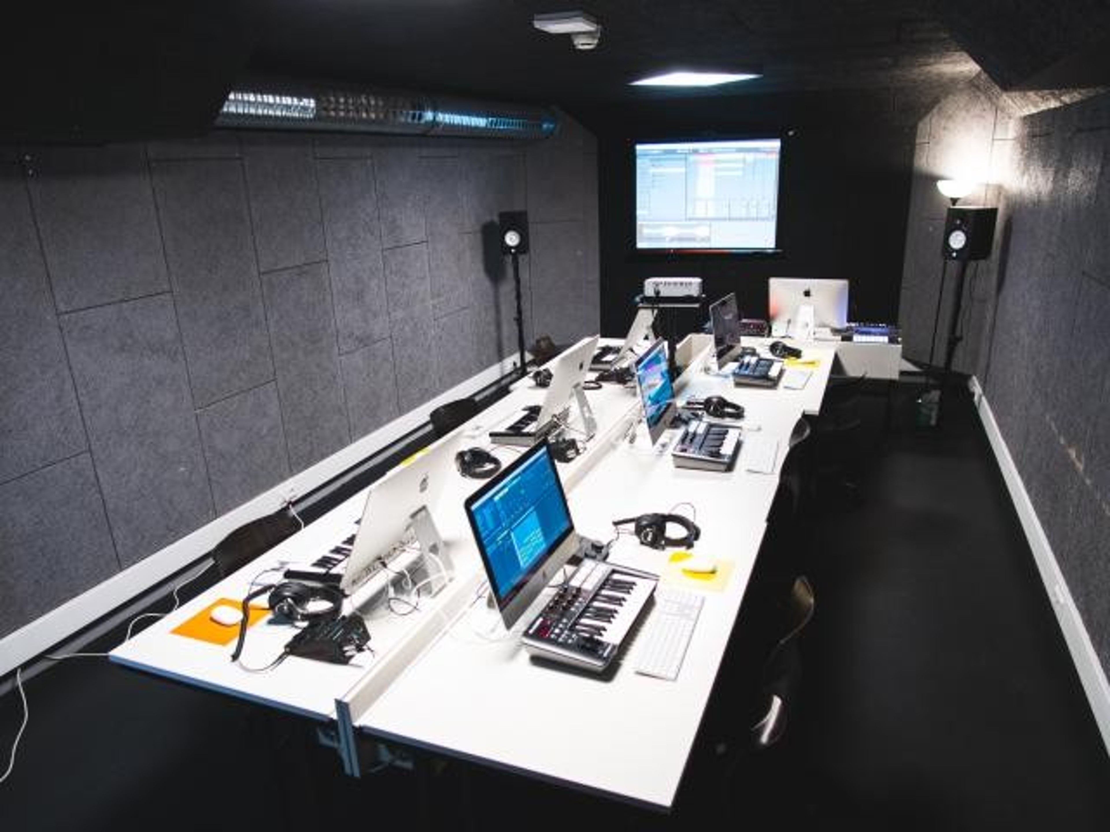 Rehearsal room WORKSHOP — 写真2