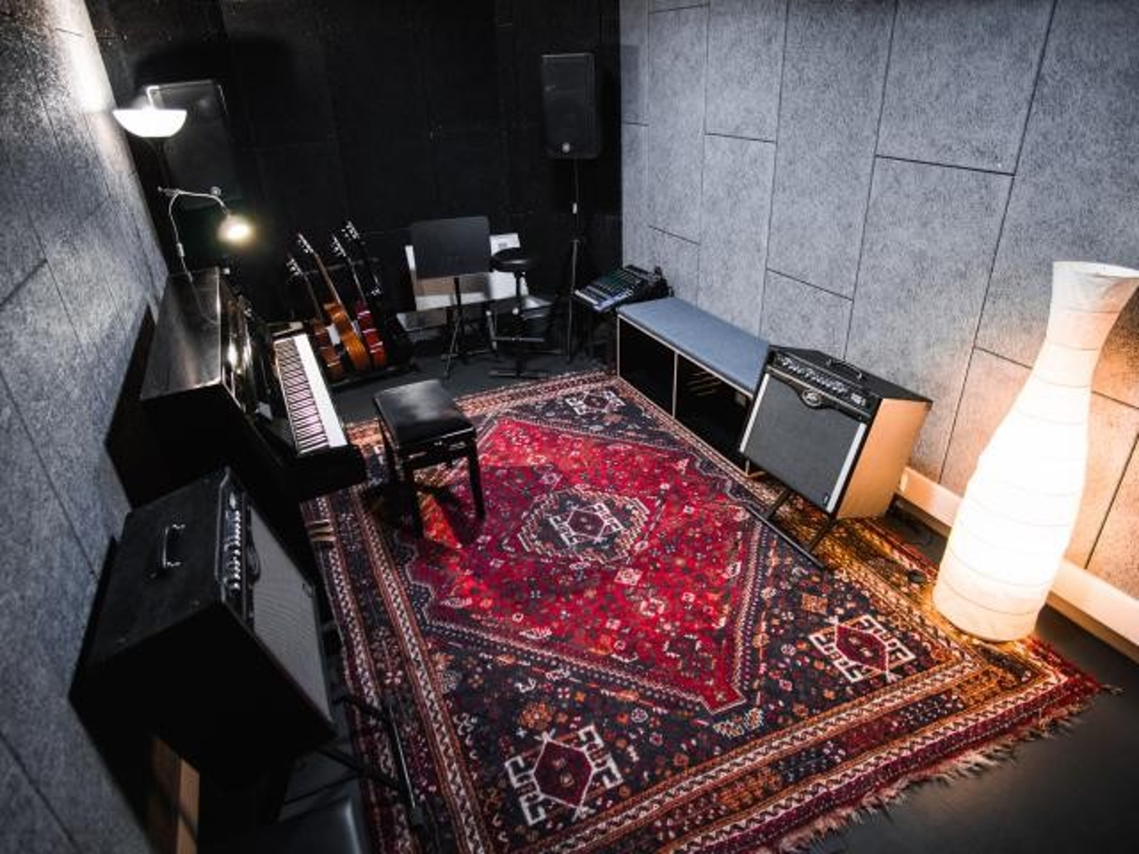 Rehearsal room PIANO