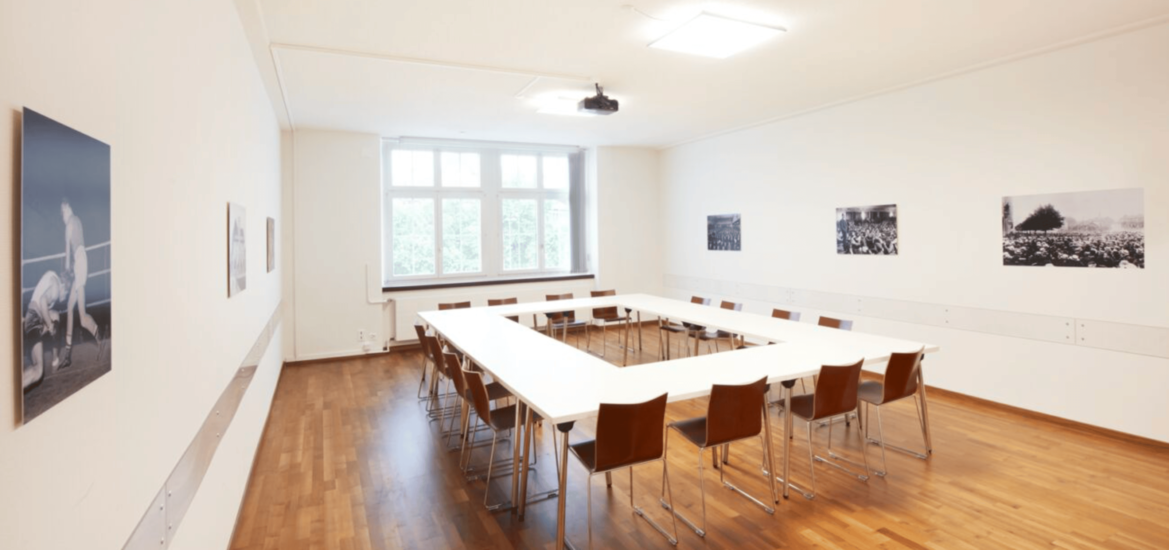 SITZUNGS ZIMMER 20 - Volkshaus Zurich — photo 3