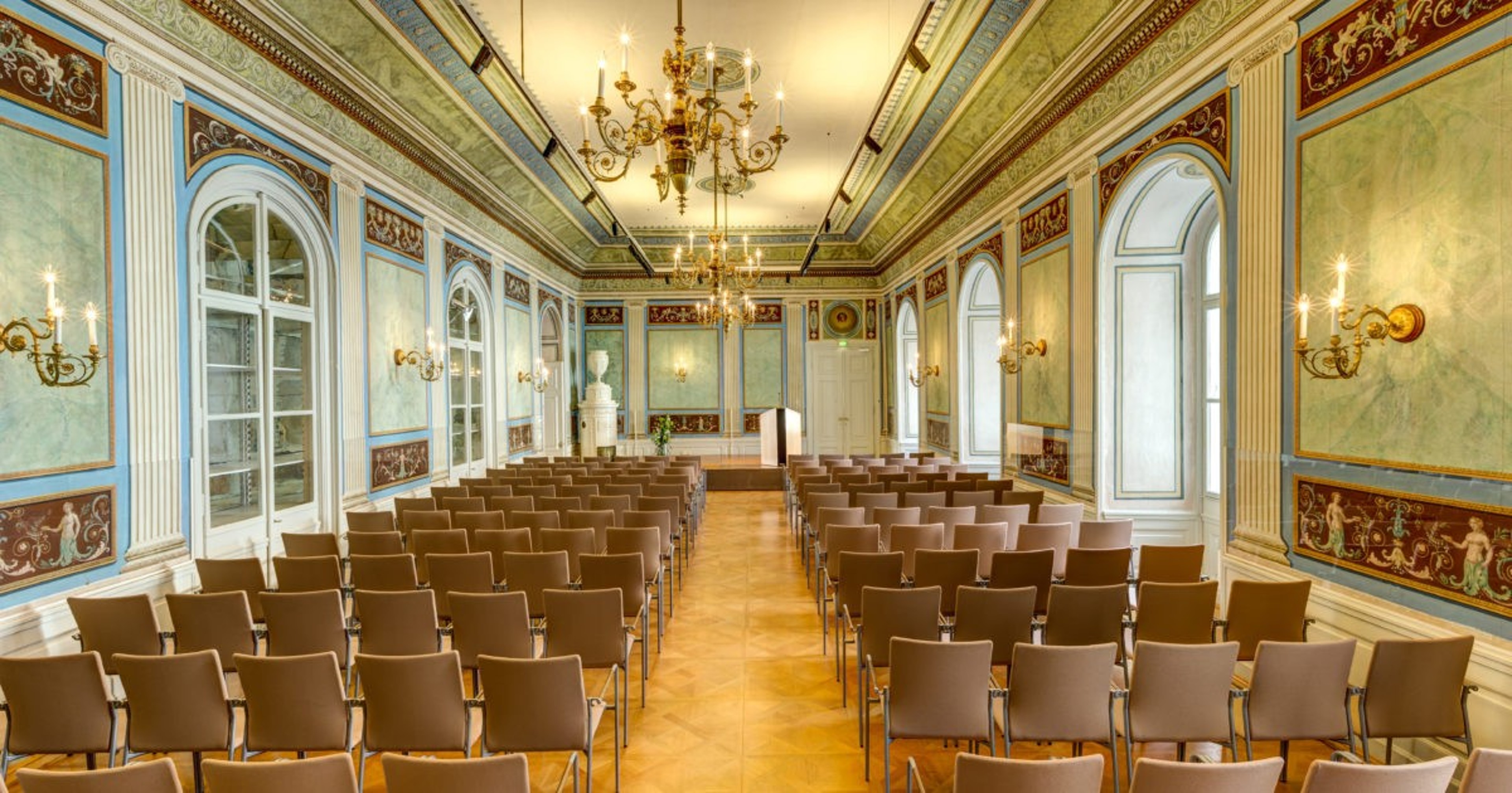Empire Hall — photo 3