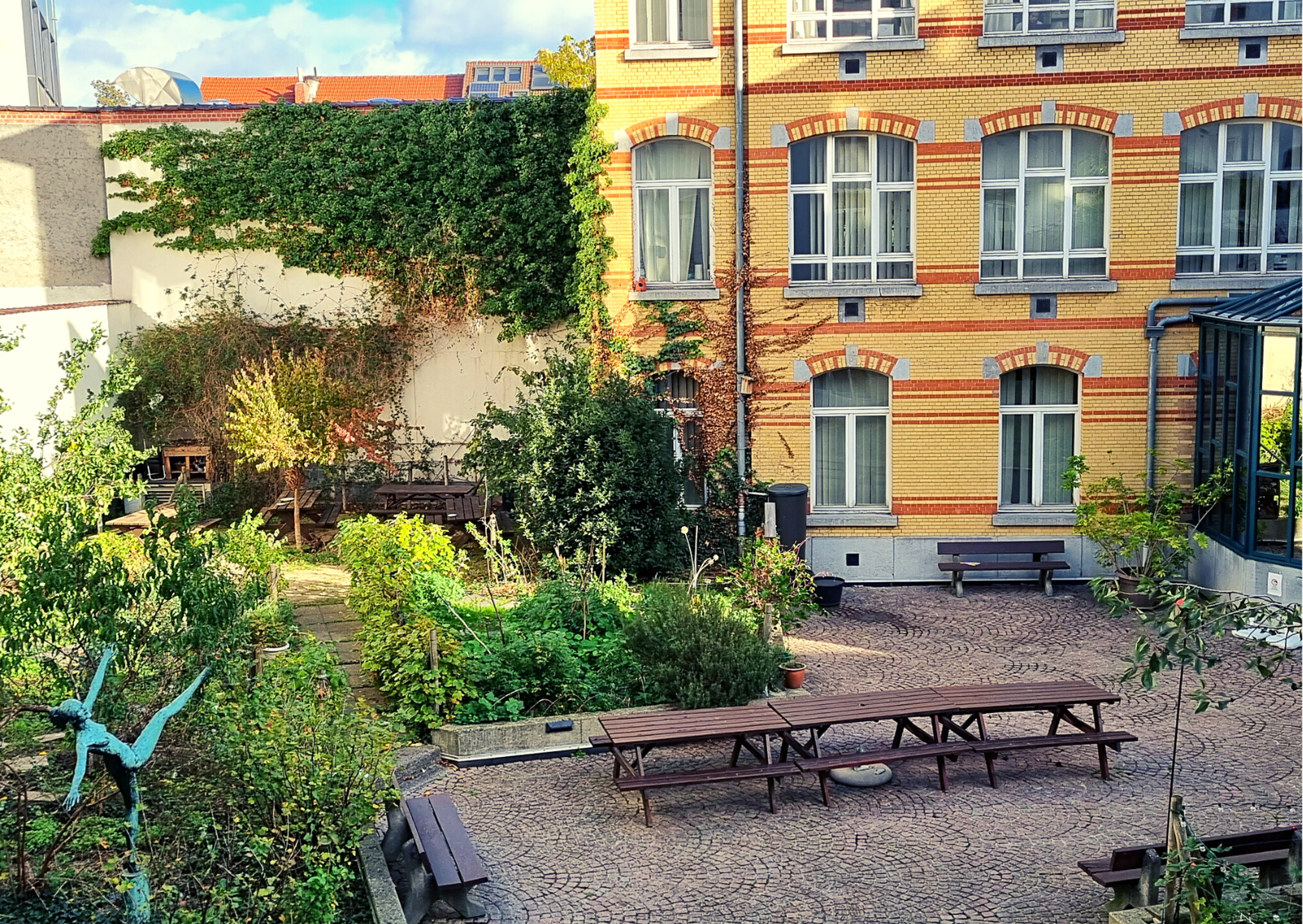 Hidden Forest in the City — photo 2