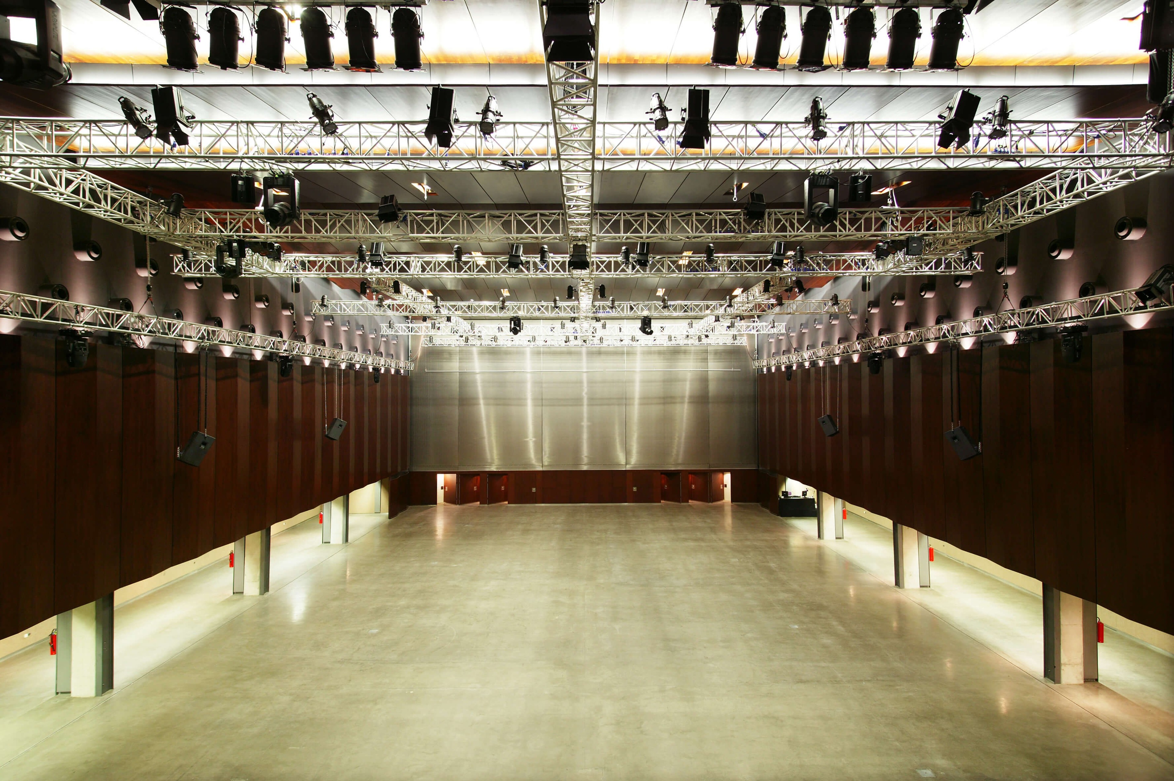 Helmut List Halle, Halle - Teil B