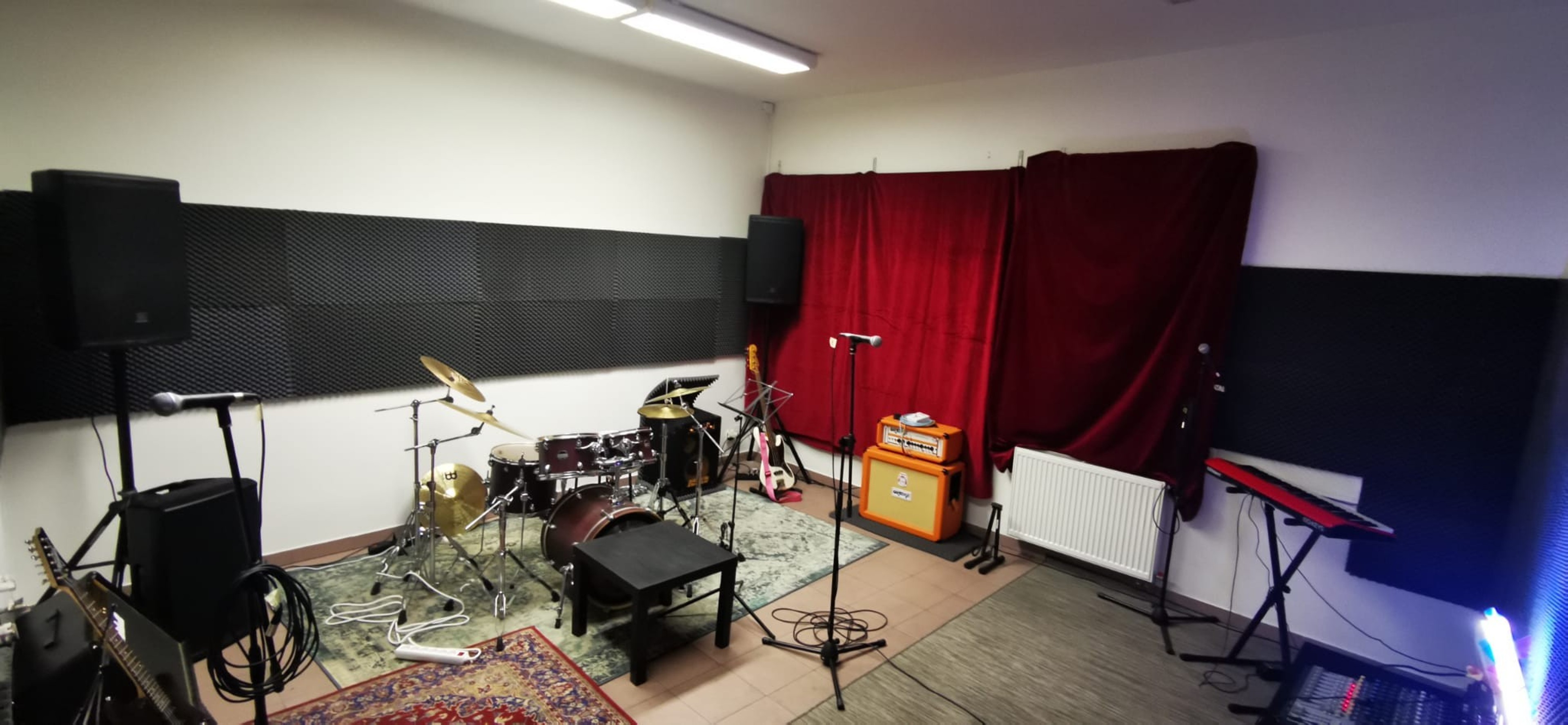 Rehearsal Studio + 3 Rooms for Events