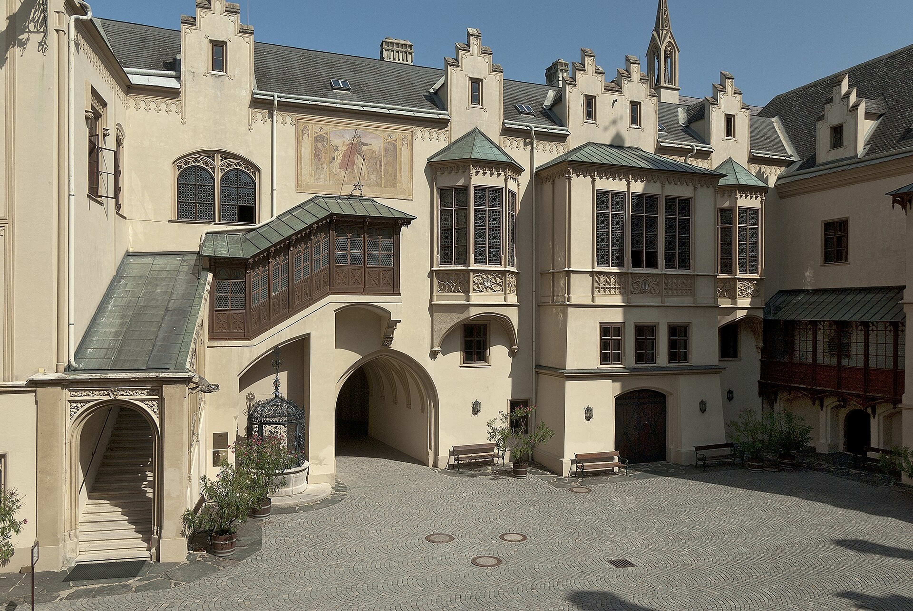 G Courtyard & Heuriger — photo 2