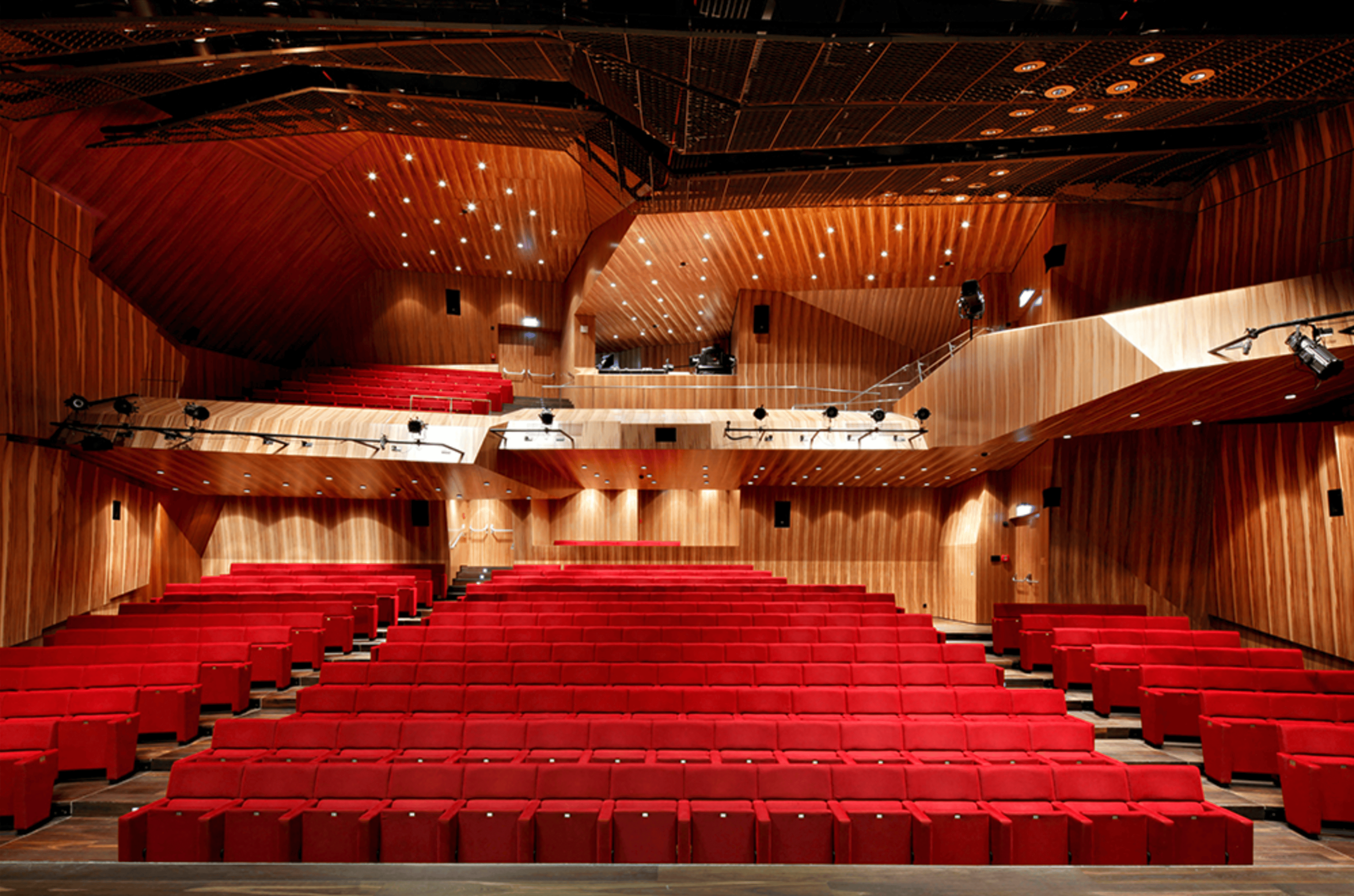 MuTh, the concert hall of the Vienna Boys' Choir/Konzertsaal der Wiener Sängerknaben