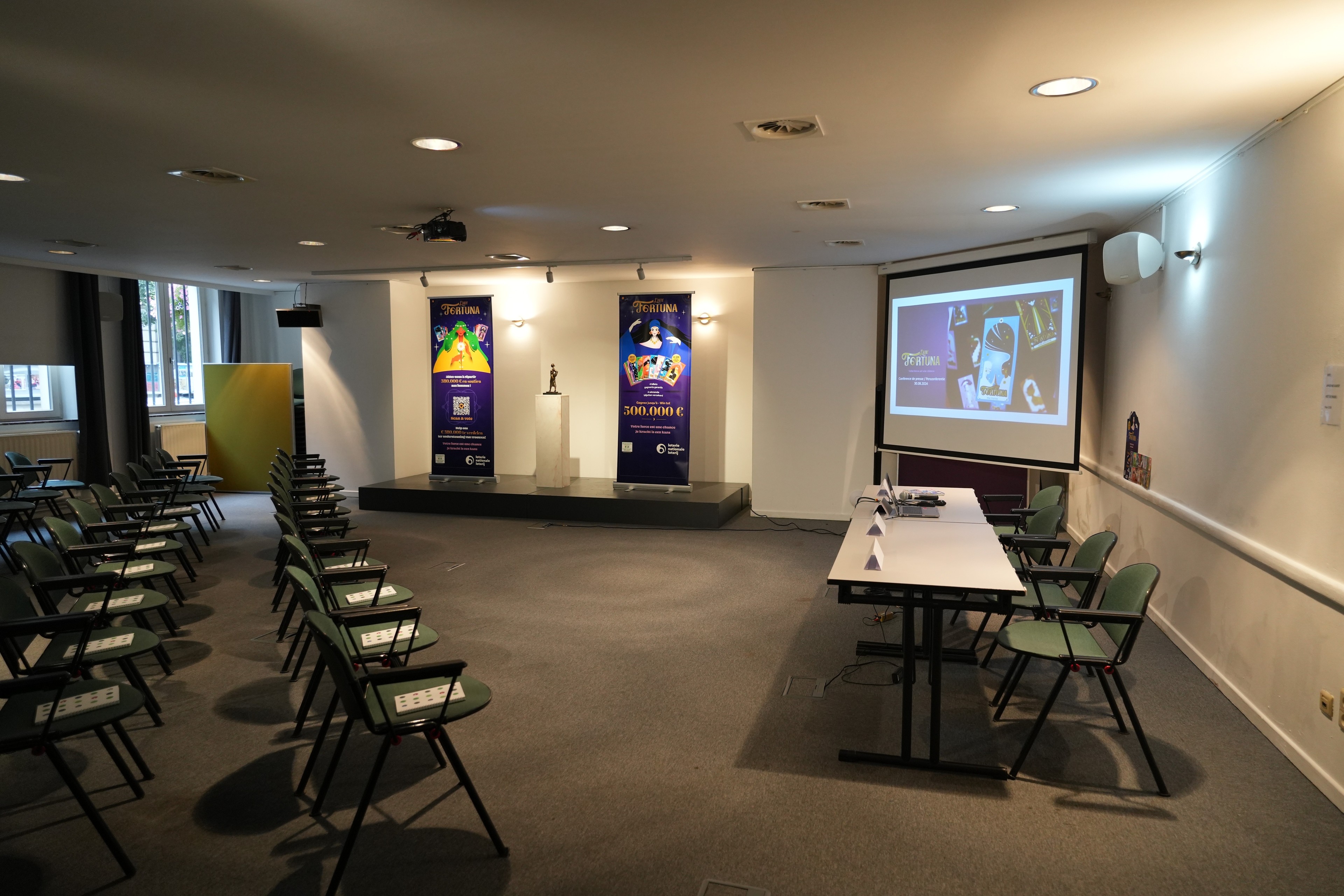 MARIE POPELIN: Lecture Room — photo 5