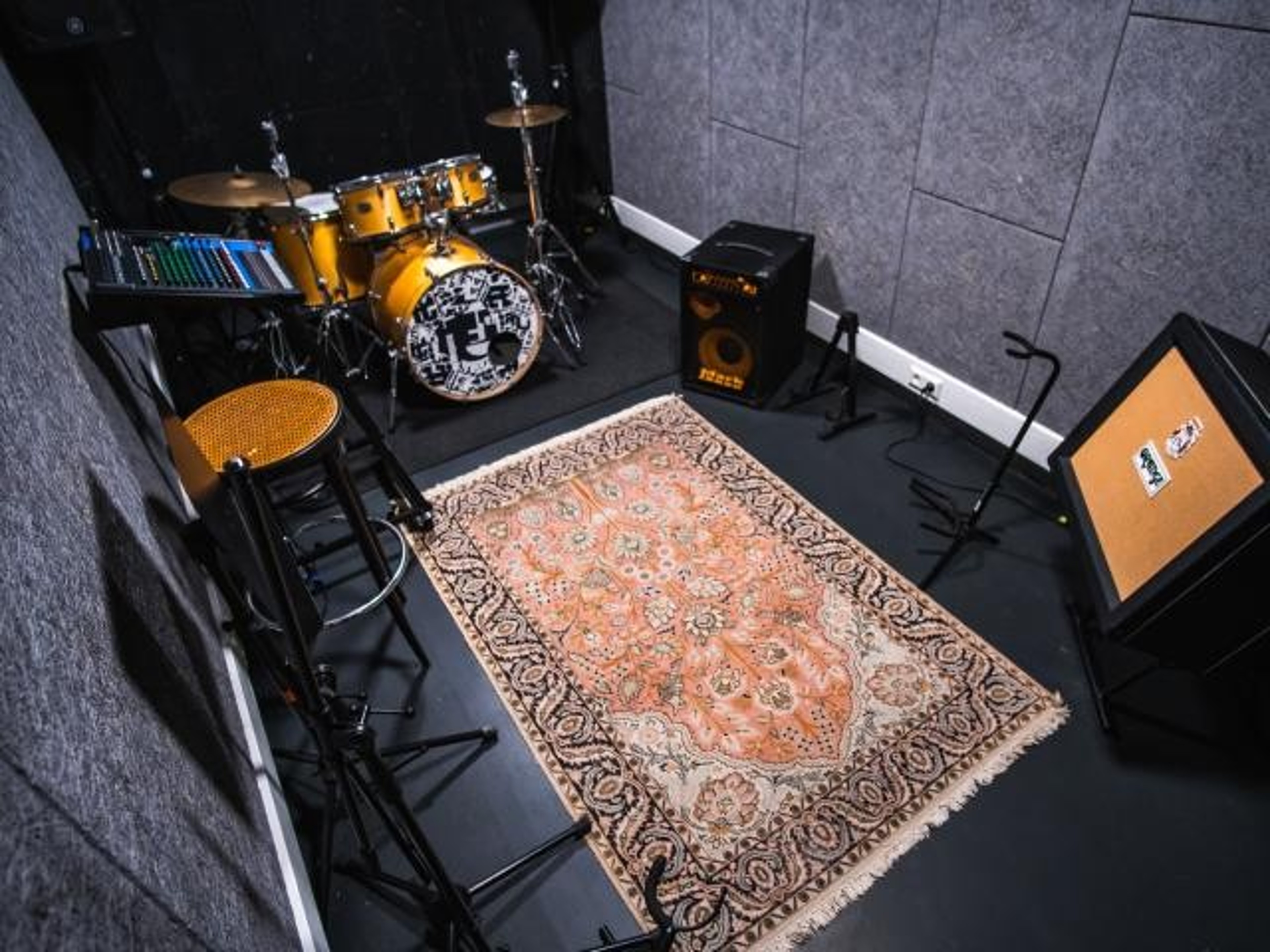 Rehearsal room BASIC - C