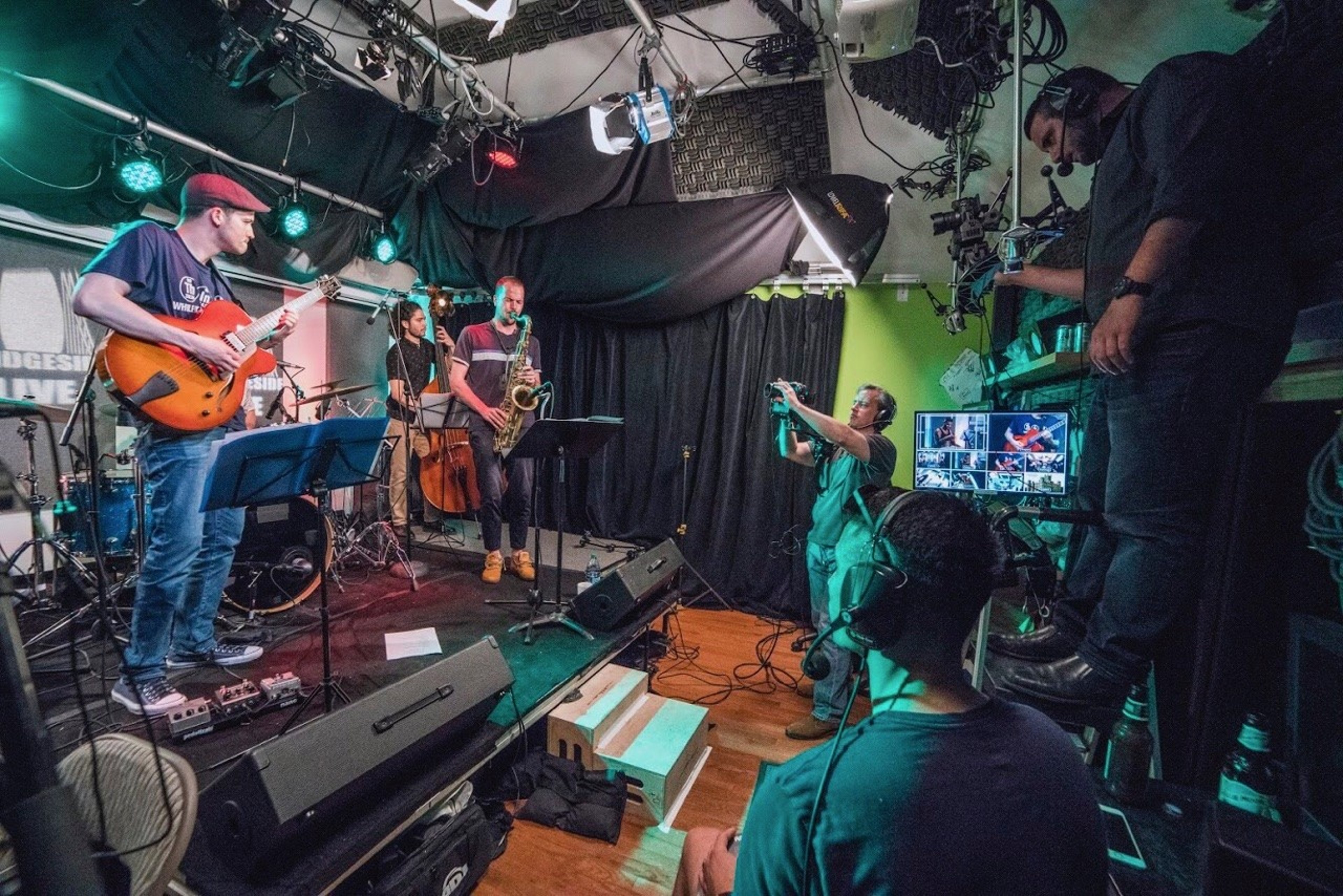 Live Broadcast & Music Production Studio