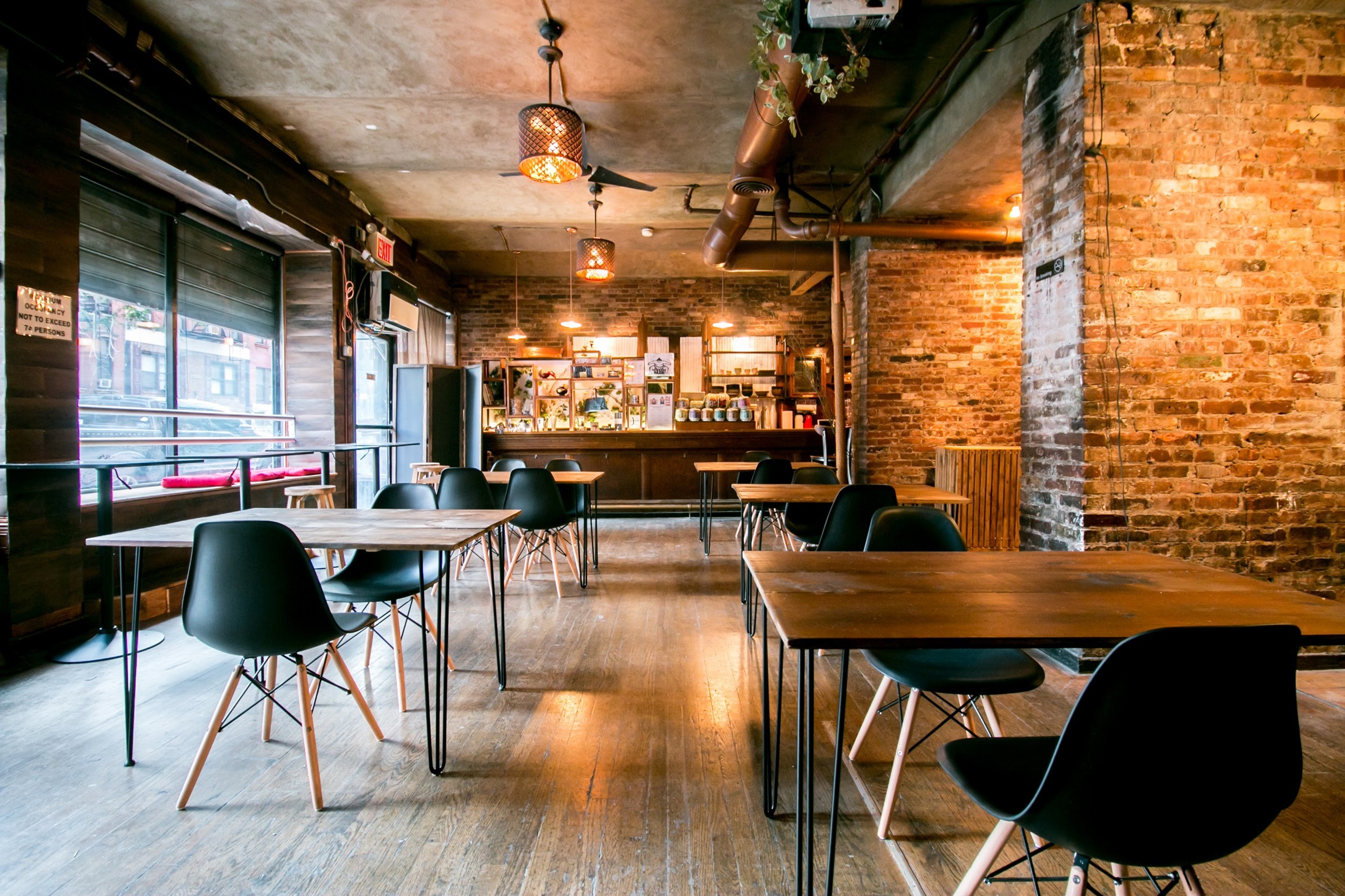 East Village Exposed Brick Versatile Event Space — 写真3