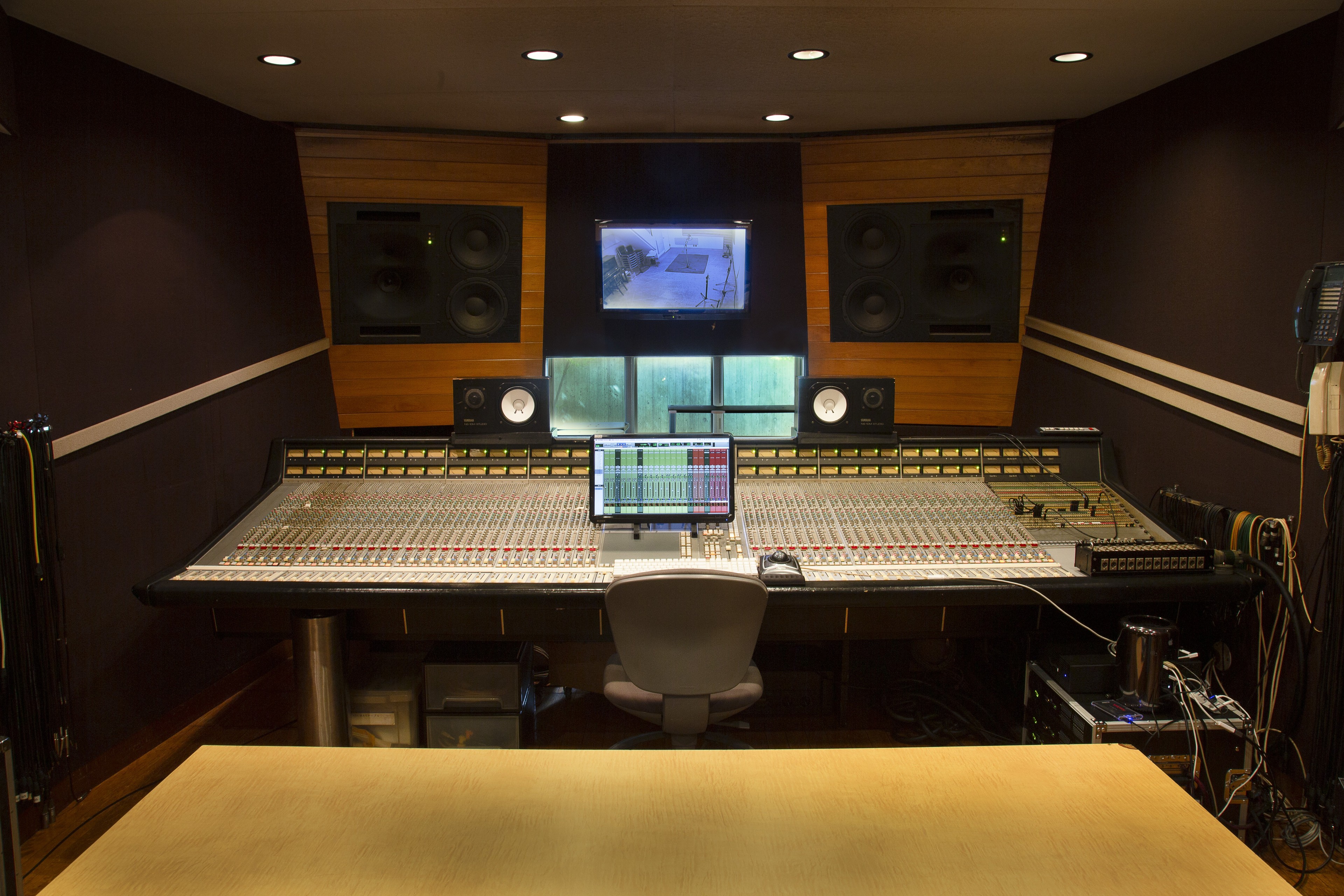 Unlimited Creative Studio in Heart of Tokyo: Studio B