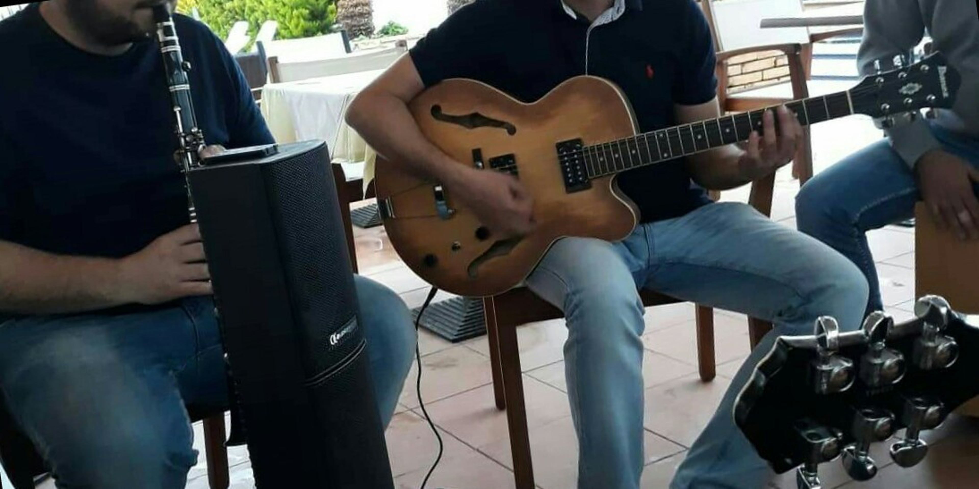 Jamming next to the sea — 写真2