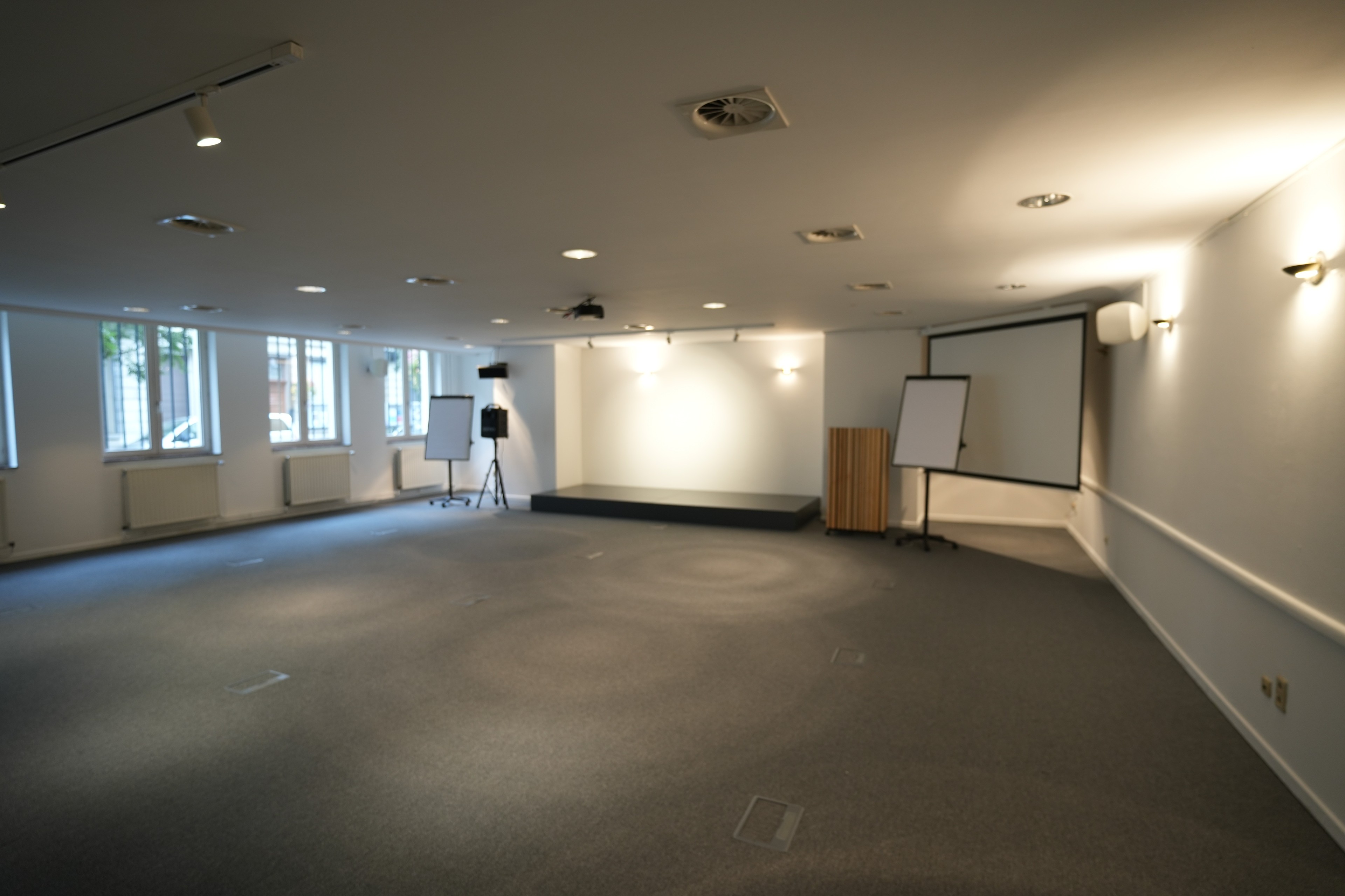 MARIE POPELIN: Lecture Room — photo 4