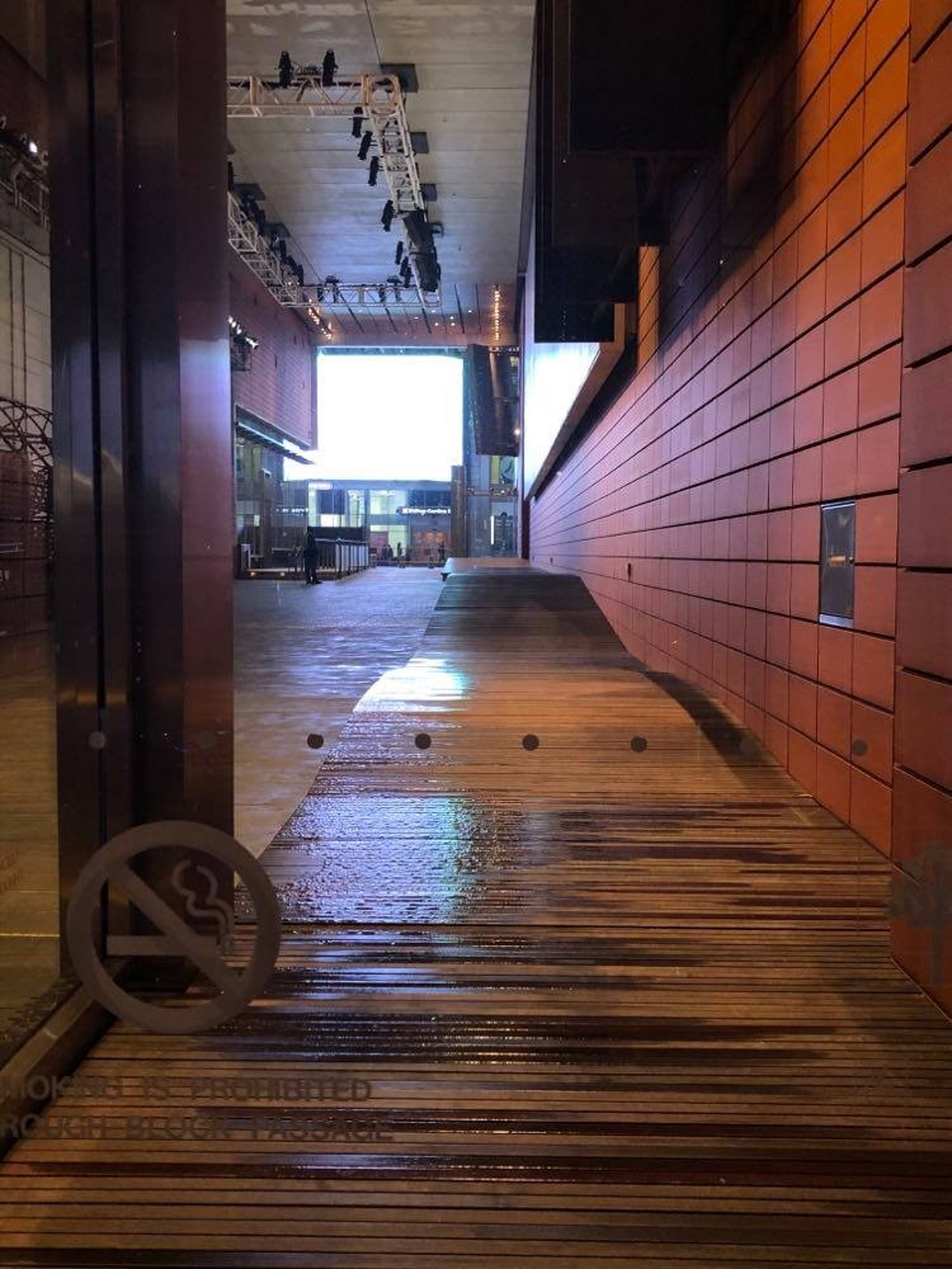 Anita's Way — 写真3