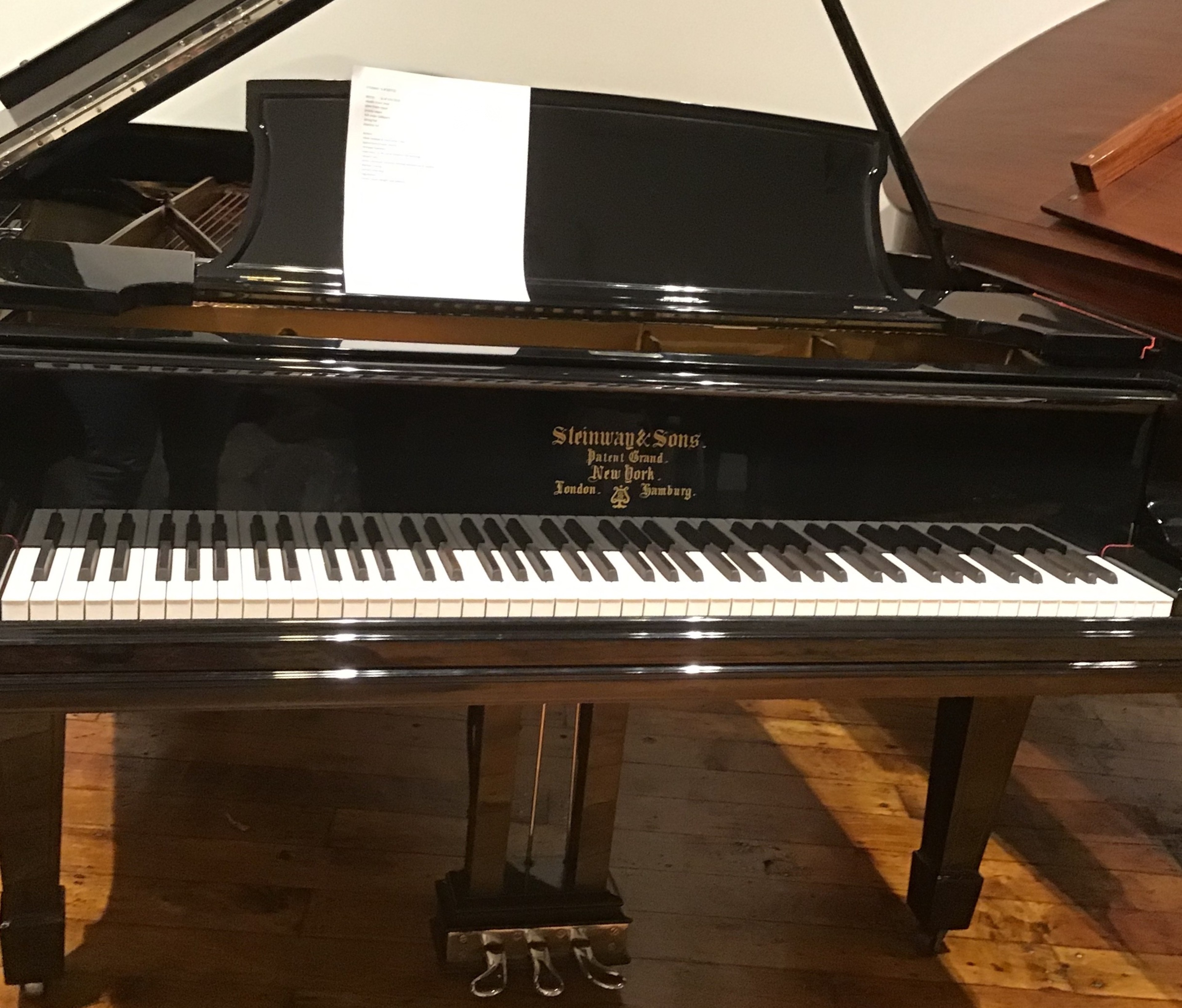 A showroom with Steinway & Sons and Mason and Hamlin Grand piano. — photo 5